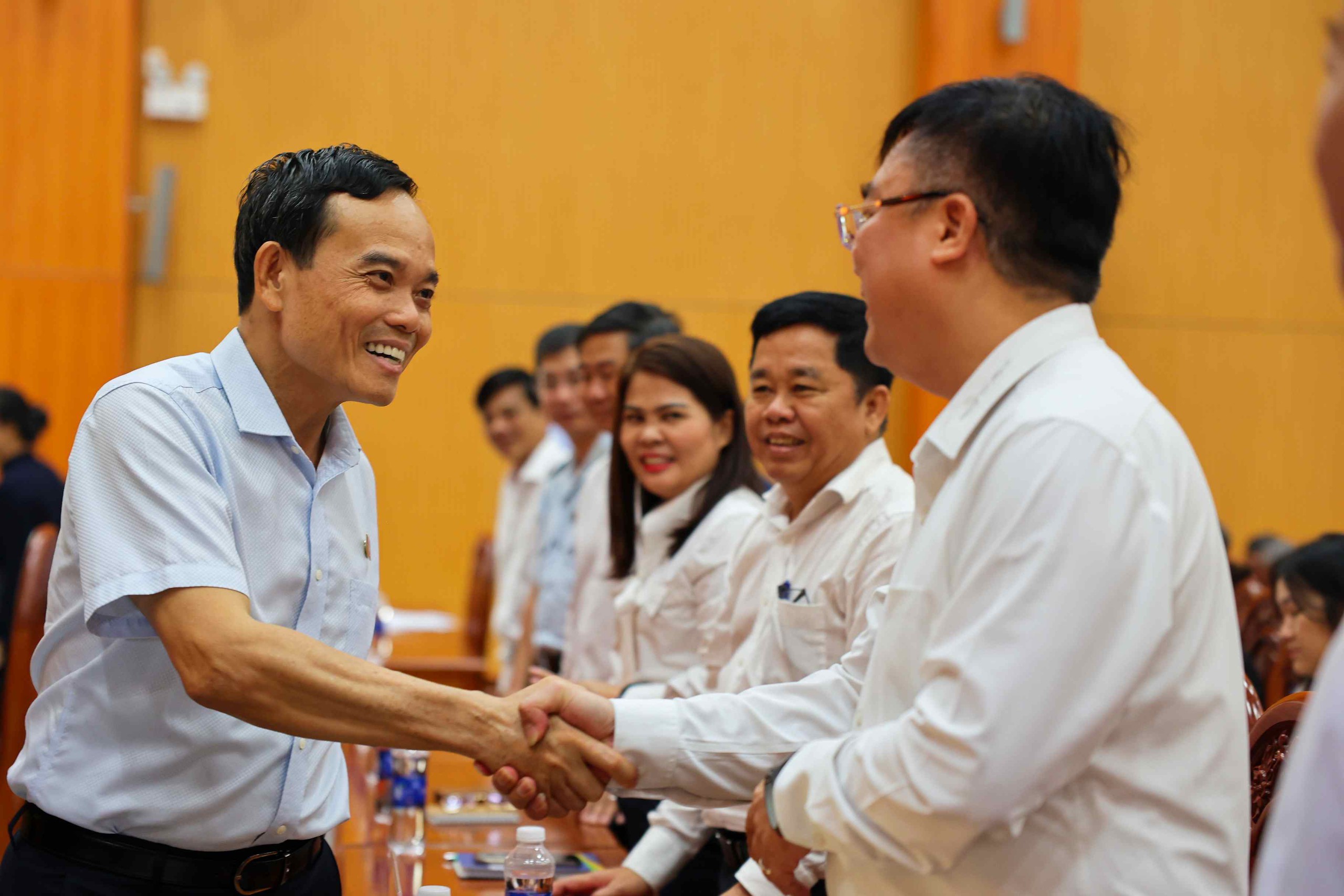 Bí thư Thành ủy TP HCM Trần Lưu Quang tiếp xúc cử tri tại phường Bà Rịa- Ảnh 1.