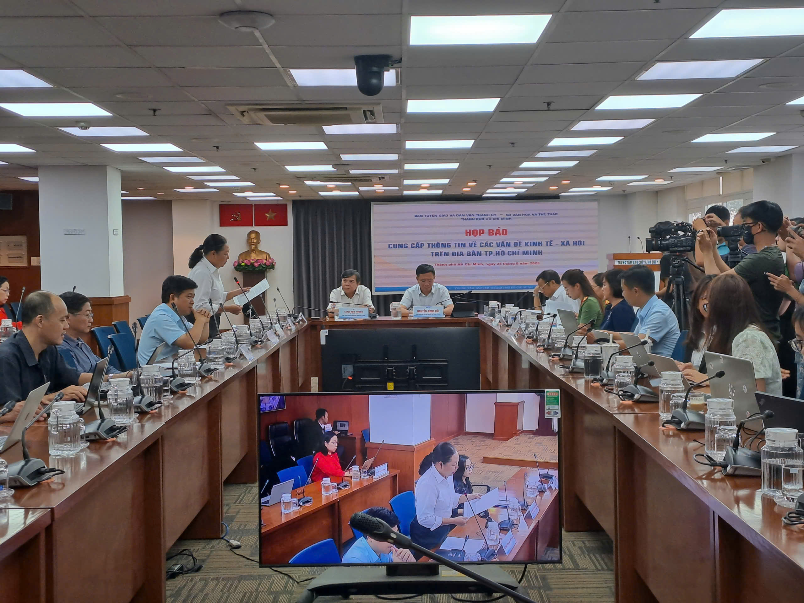 TP HCM: Lập đoàn kiểm tra công tác thu chi đầu năm học- Ảnh 1.