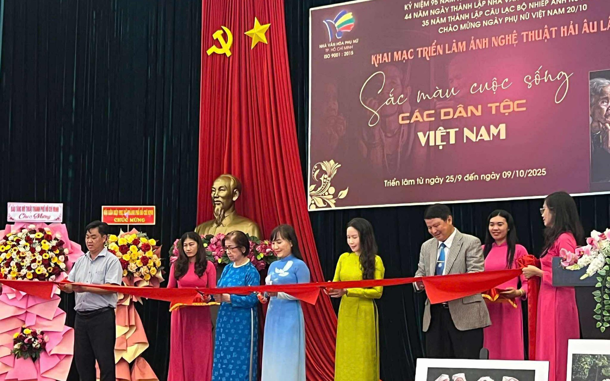 Triển lãm ảnh về 2 thành phố kết nghĩa Lyon - TP HCM - Ảnh 2.