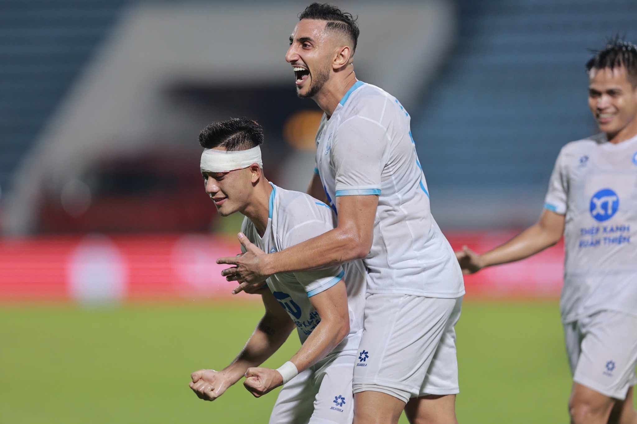 Lâm Ti Phông lập cú đúp giúp Nam Định thắng đội bóng của Campuchia - Ảnh 1.