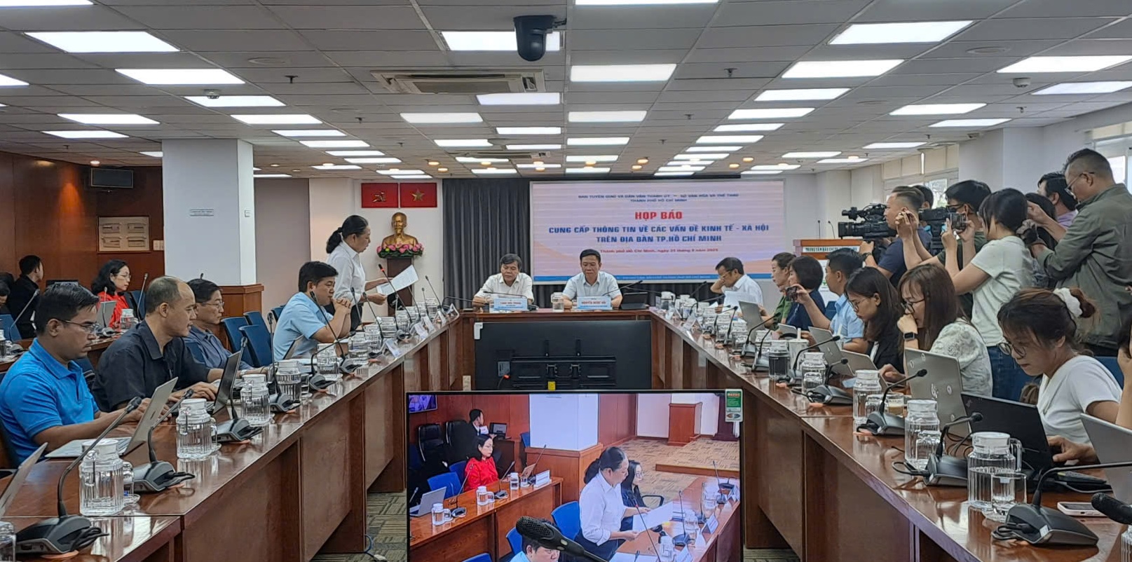Công an TP HCM thông tin về nhóm Ngũ Hổ Tướng nghi quảng cáo cờ bạc, cá độ- Ảnh 2.