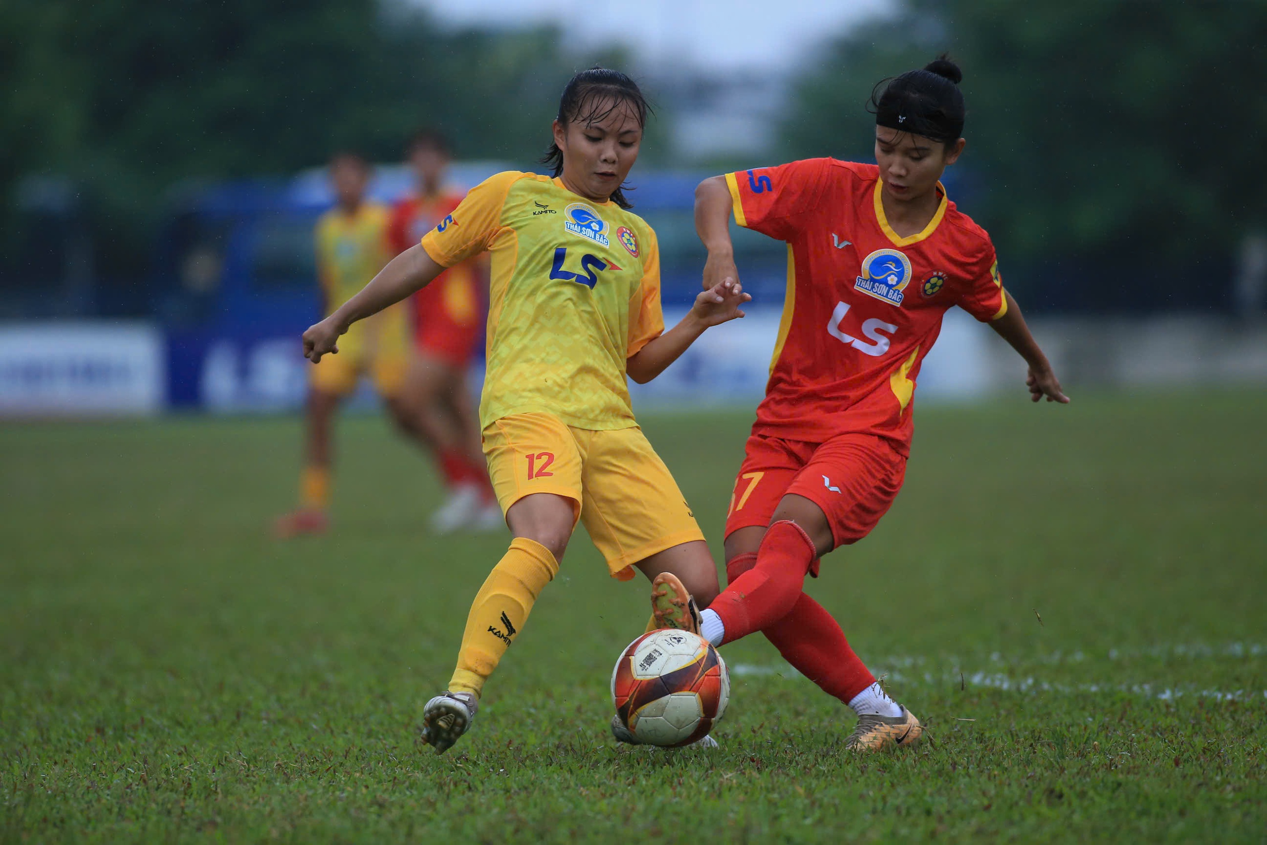 TP HCM 1 thắng trận derby, giành 3 điểm quan trọng ở lượt về- Ảnh 1.