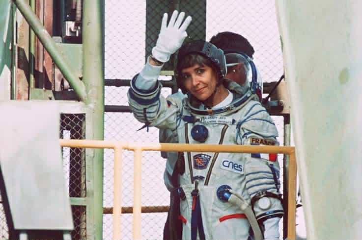 Nữ phi hành gia đầu tiên của Pháp đến Việt Nam truyền cảm hứng cho sinh viên - Ảnh 3.