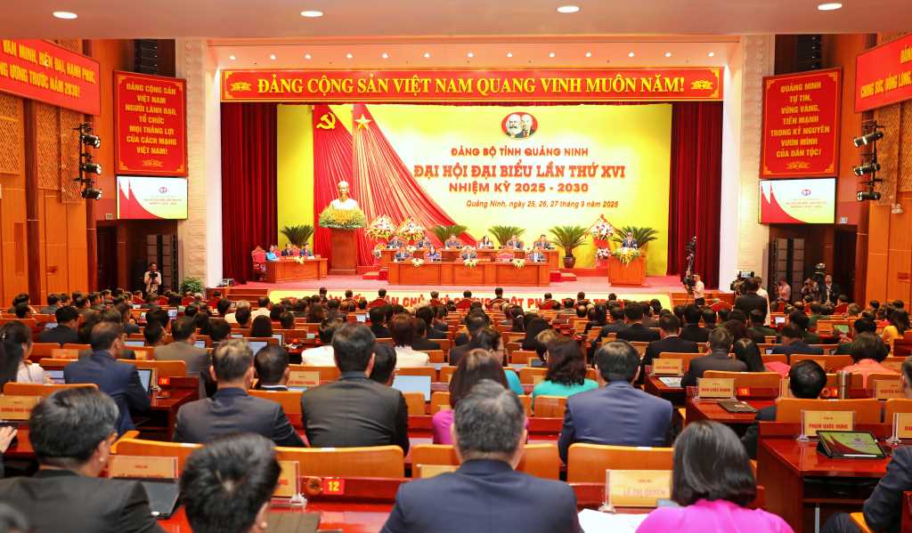 Quảng Ninh phấn đấu trở thành thành phố trực thuộc Trung ương trong nhiệm kỳ 2025 - 2030 - Ảnh 2.