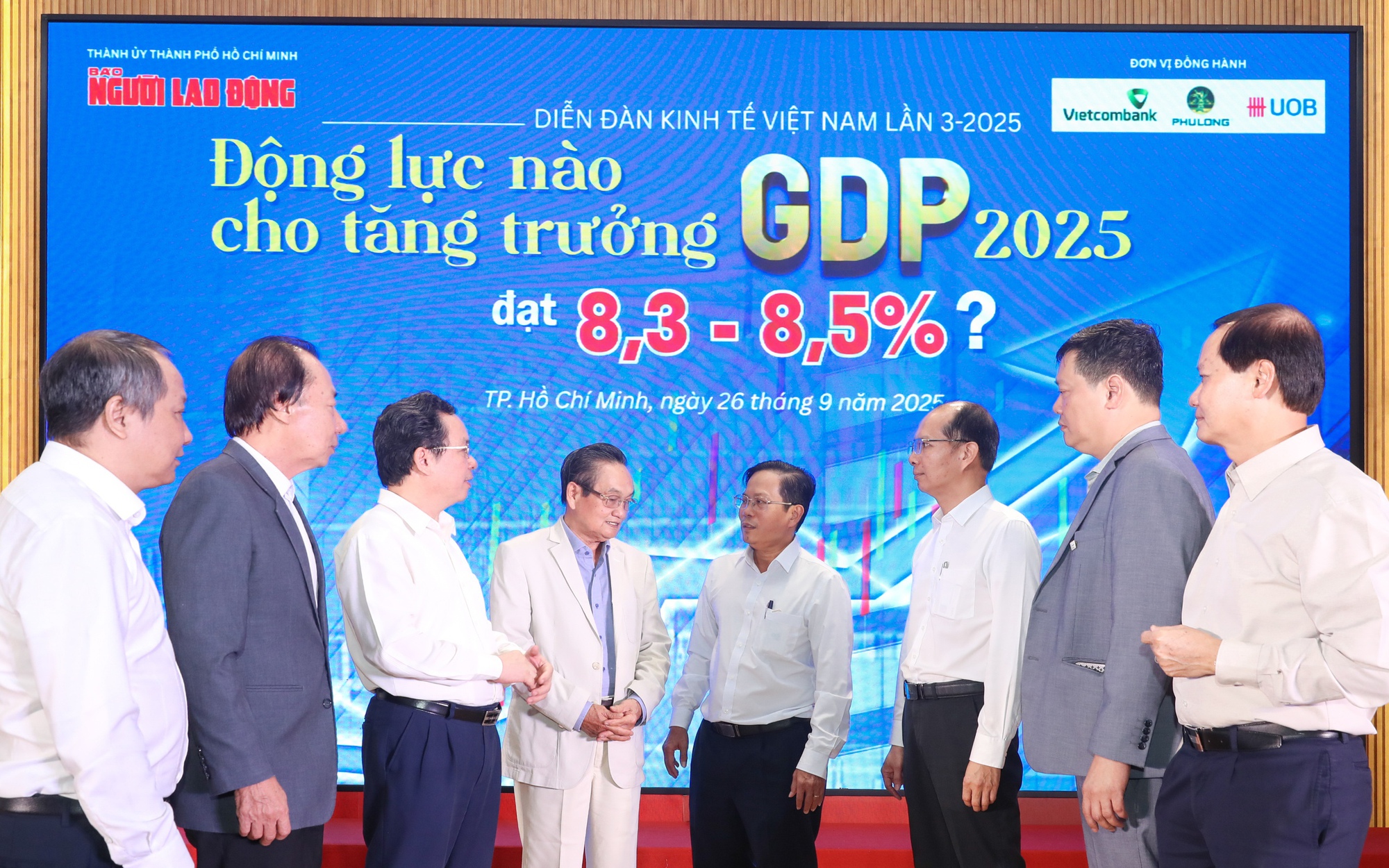 Diễn đàn Kinh tế Việt Nam lần 3-2025: Mổ xẻ những rào cản - Ảnh 2.