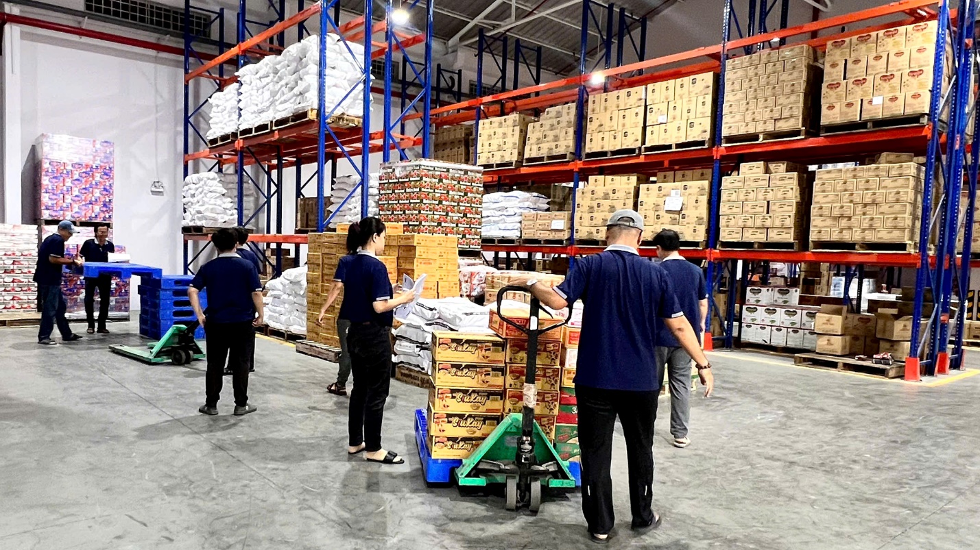 Logistics và chuyển đổi số tạo sức bật mới cho SATRA- Ảnh 3.