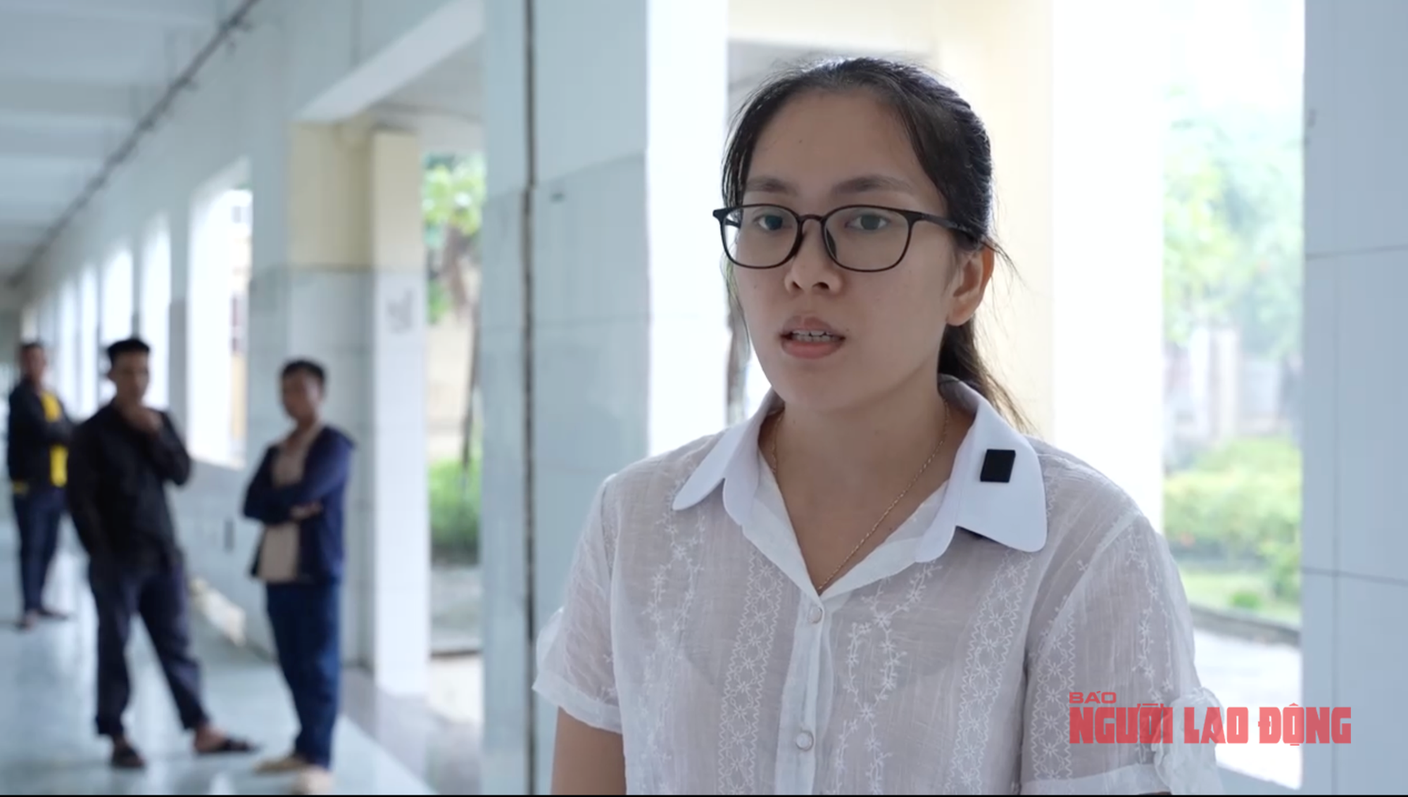 Vụ 40 học sinh nhập viện: Nhân viên y tế "gan ruột" nói về nữ Hiệu phó bao hết quy trình bếp ăn - Ảnh 1.