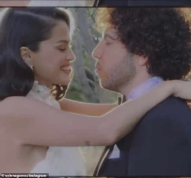 Selena Gomez lãng mạn và cổ điển trong ngày cưới - Ảnh 7.