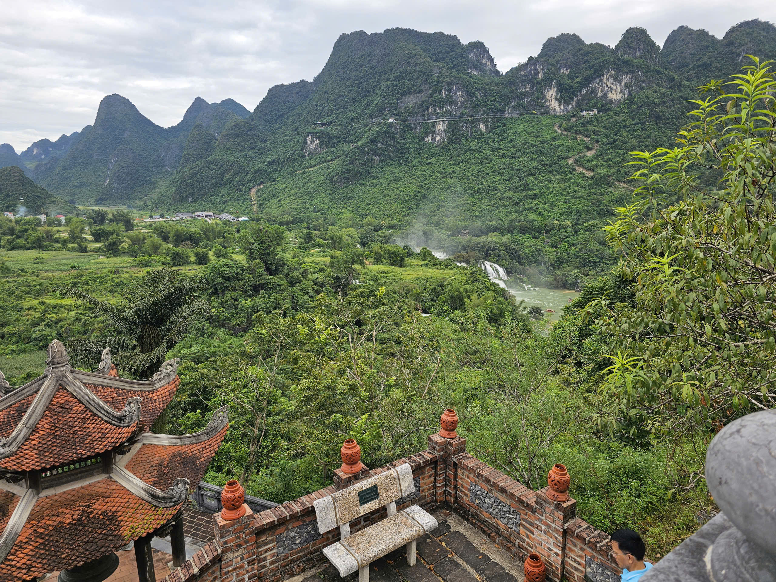 Những điểm đến khó quên trong chuyến hành trình về nguồn của đoàn đại biểu trí thức TP HCM - Ảnh 9.