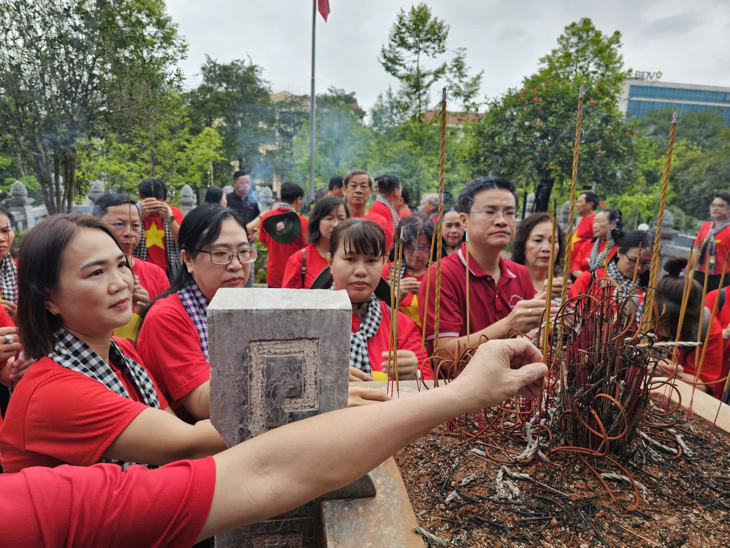 Những điểm đến khó quên trong chuyến hành trình về nguồn của đoàn đại biểu trí thức TP HCM - Ảnh 24.