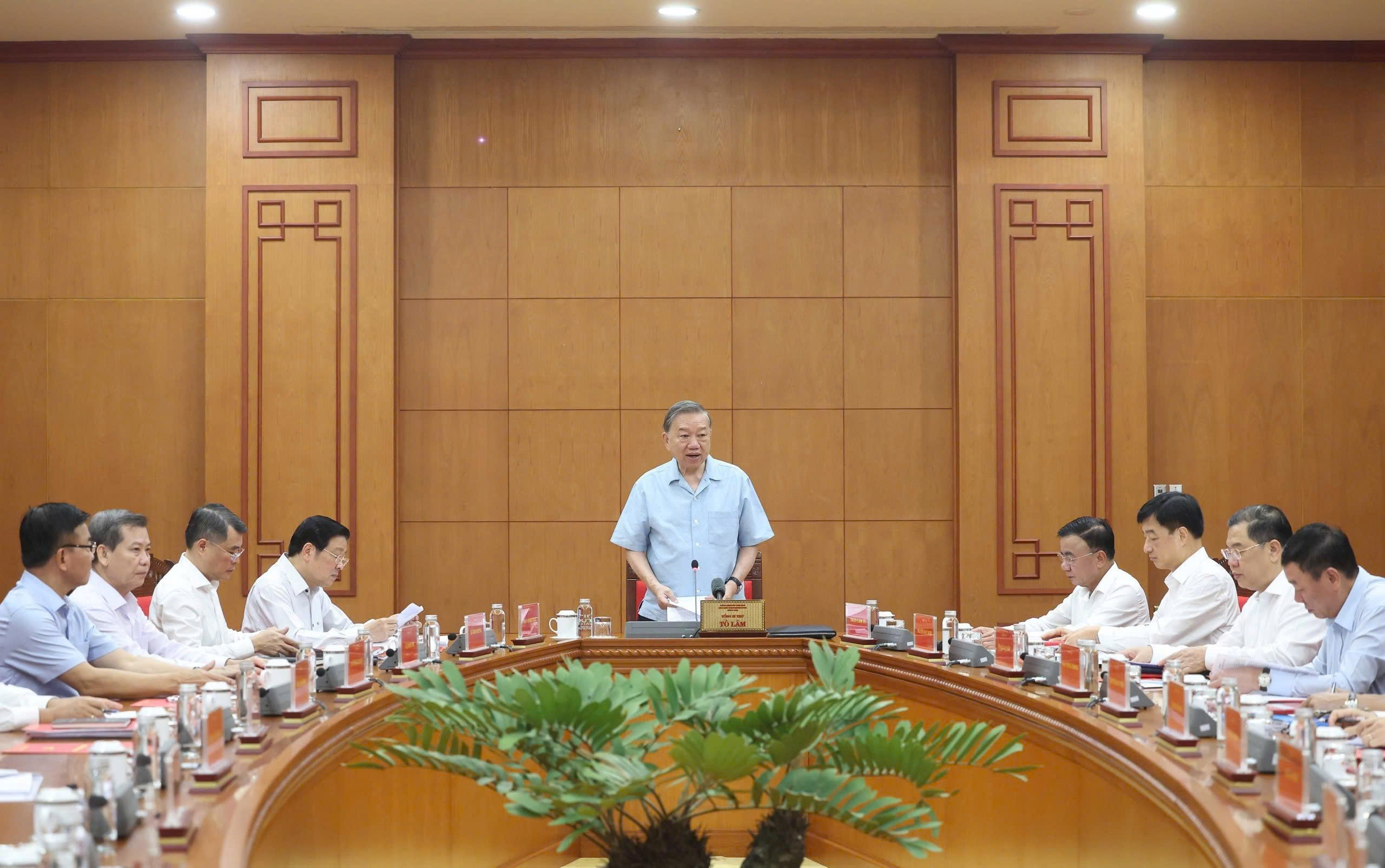 Xử lý nghiêm minh tham nhũng, lãng phí, tiêu cực - Ảnh 1.