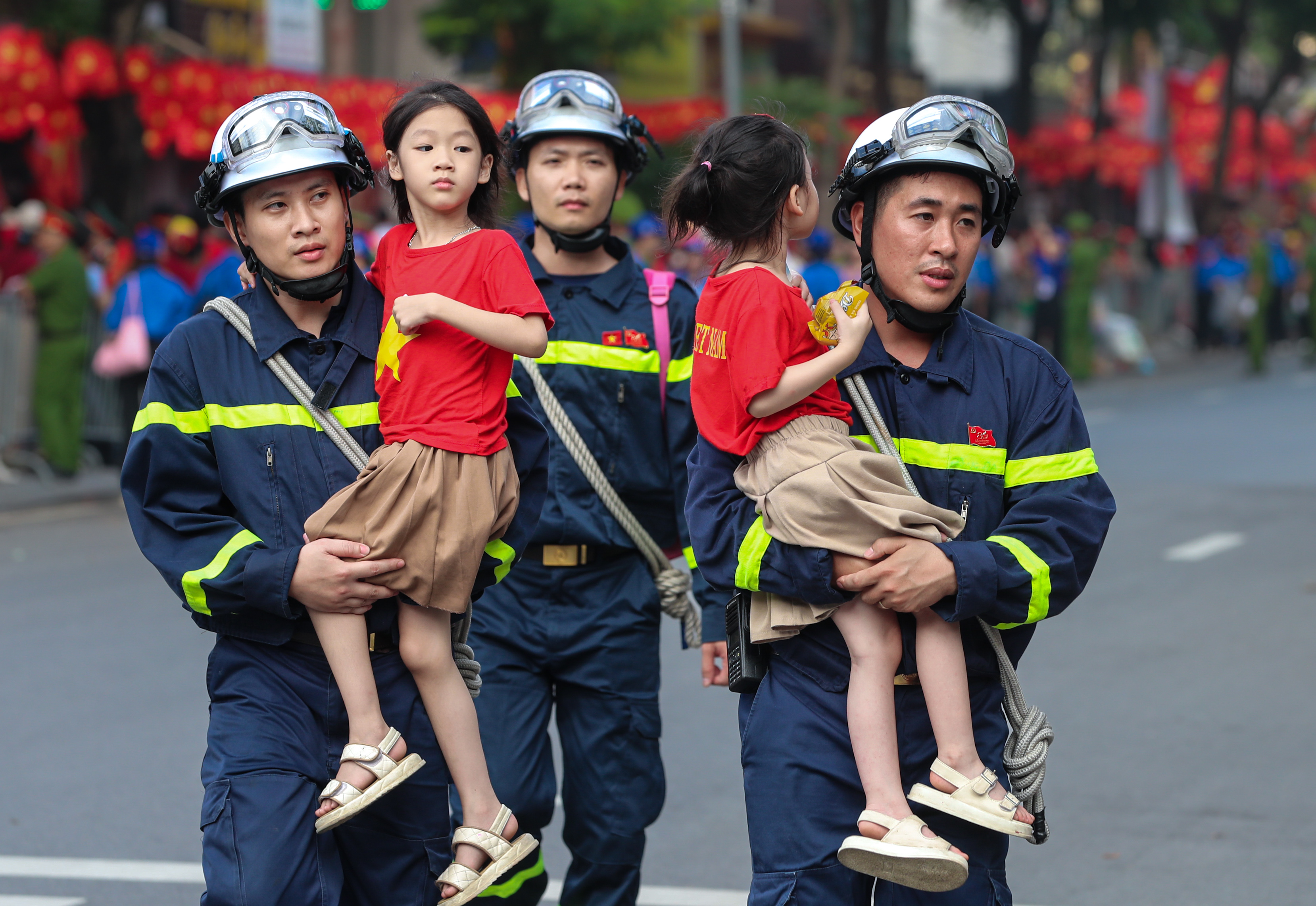 Những khối không tên thầm lặng phục vụ A80 - Ảnh 2.