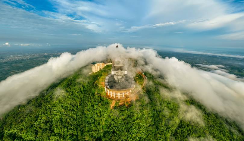 សេចក្តីជូនដំណឹងសំខាន់ពីគណៈគ្រប់គ្រងតំបន់ទេសចរណ៍ភ្នំបាដែន - រូបថត ១. Thông báo quan trọng của Ban quản lý khu du lịch núi Bà Đen- Ảnh 1.