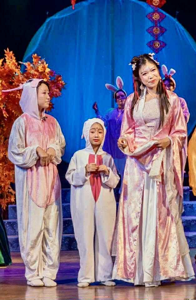 Đạo diễn Quốc Thảo dàn dựng chương trình "Trăng Rằm huyền diệu" - Ảnh 5.