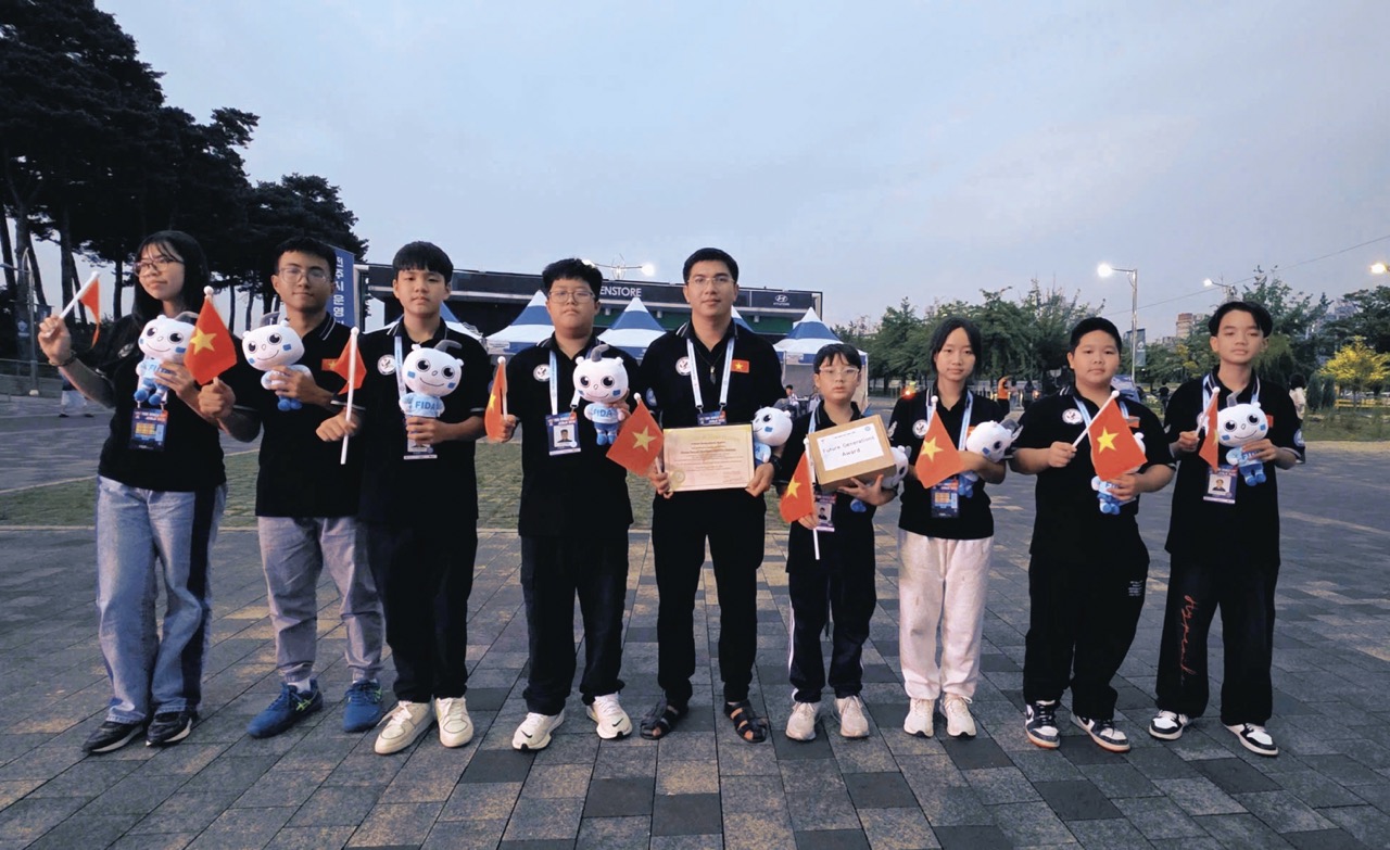 Lần đầu tiên đội tuyển DroneSoccer Việt Nam giành giải thưởng tại FIDA WorldCup - Ảnh 3.