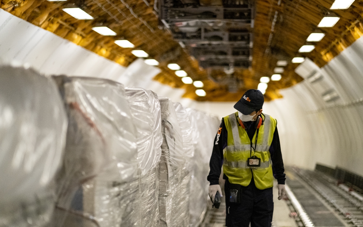 FedEx tăng cường mạng lưới từ Hà Nội đến châu Á, châu Âu