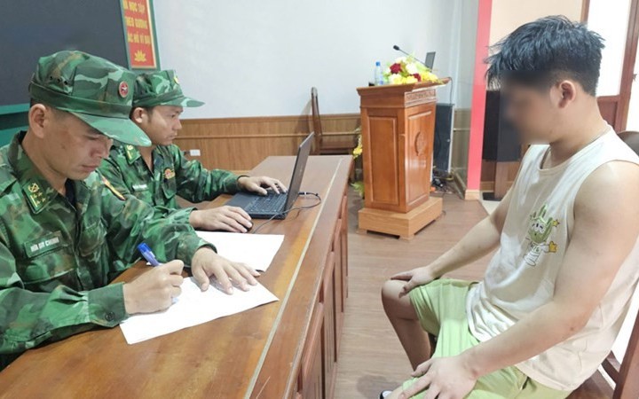 Phát hiện 2 ô tô chở nhiều người Trung Quốc có dấu hiệu nghi vấn nhập cảnh trái phép vào Việt Nam- Ảnh 3.