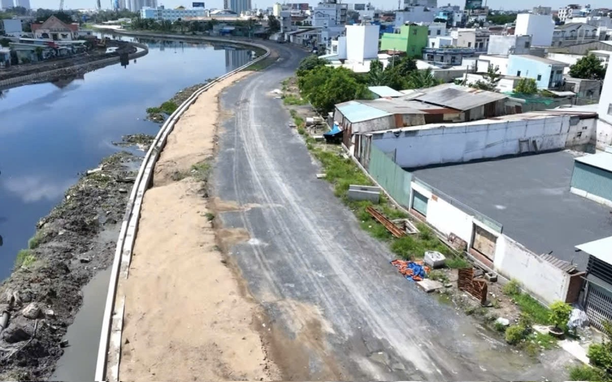 TPHCM "mạnh tay" với nh&agrave; thầu yếu k&eacute;m tại dự &aacute;n k&ecirc;nh Tham Lương - Ảnh 2.