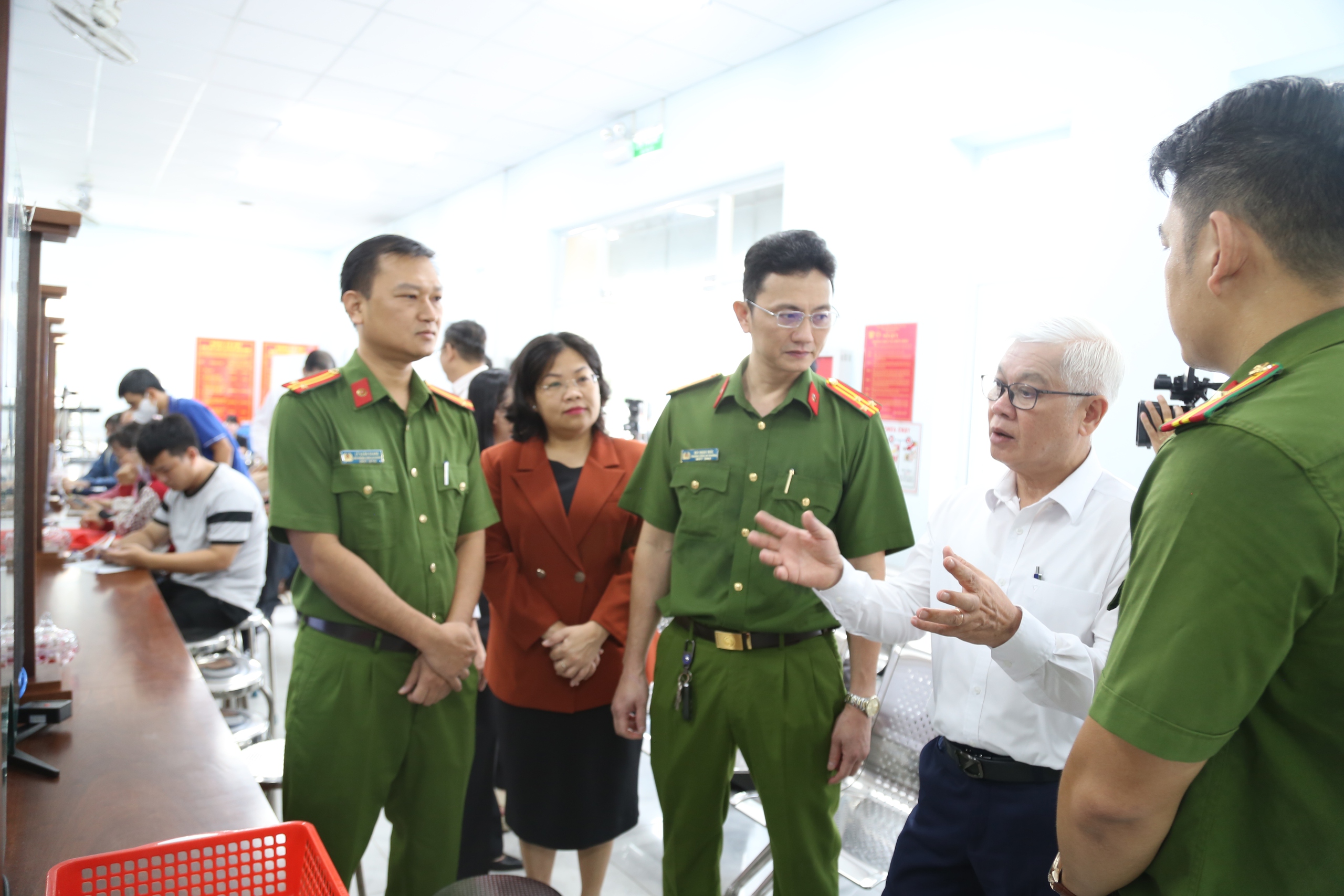 Phường Lái Thiêu, TP HCM kiến nghị bổ sung thêm 1 phó chủ tịch- Ảnh 1. Phường Lái Thiêu, TP HCM kiến nghị bổ sung thêm 1 phó chủ tịch- Ảnh 1.