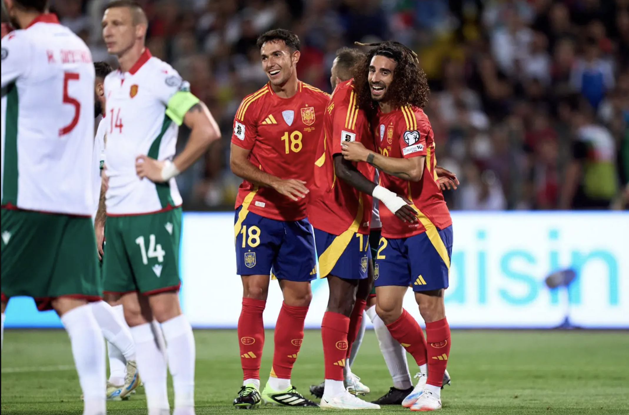 Yamal kiến tạo, Tây Ban Nha đè bẹp chủ nhà Bulgaria 3-0 vòng loại World Cup- Ảnh 5. Yamal kiến tạo, Tây Ban Nha đè bẹp chủ nhà Bulgaria 3-0 vòng loại World Cup- Ảnh 5.