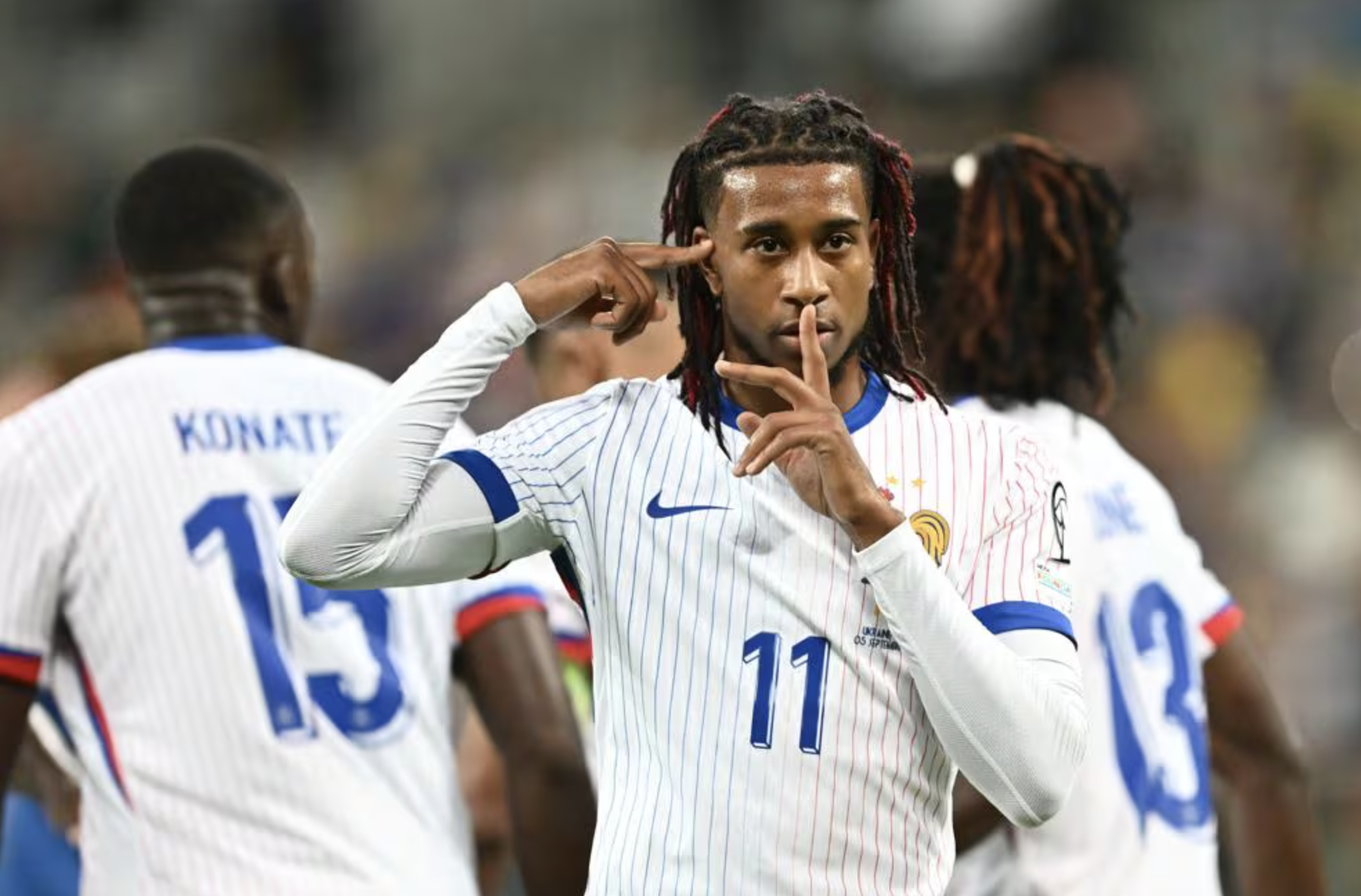 Mbappé marque, la France bat l'Ukraine lors de la première journée des éliminatoires de la Coupe du monde - Photo 2. Mbappe lập công, Pháp thắng Ukraine ngày ra quân vòng loại World Cup- Ảnh 2.