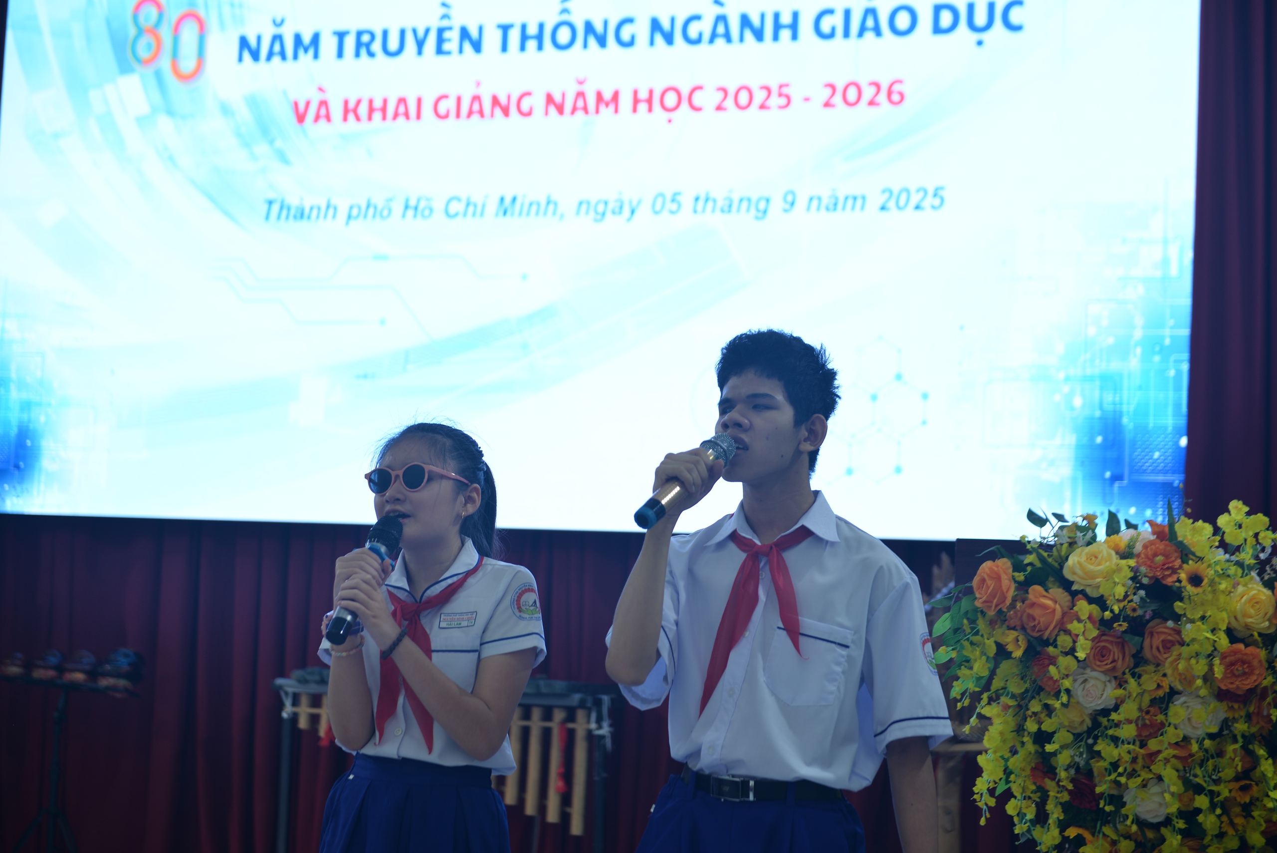 Lễ khai giảng xúc động tại trường khiếm thị Nguyễn Đình Chiểu- Ảnh 10. Lễ khai giảng xúc động tại trường khiếm thị Nguyễn Đình Chiểu- Ảnh 10.
