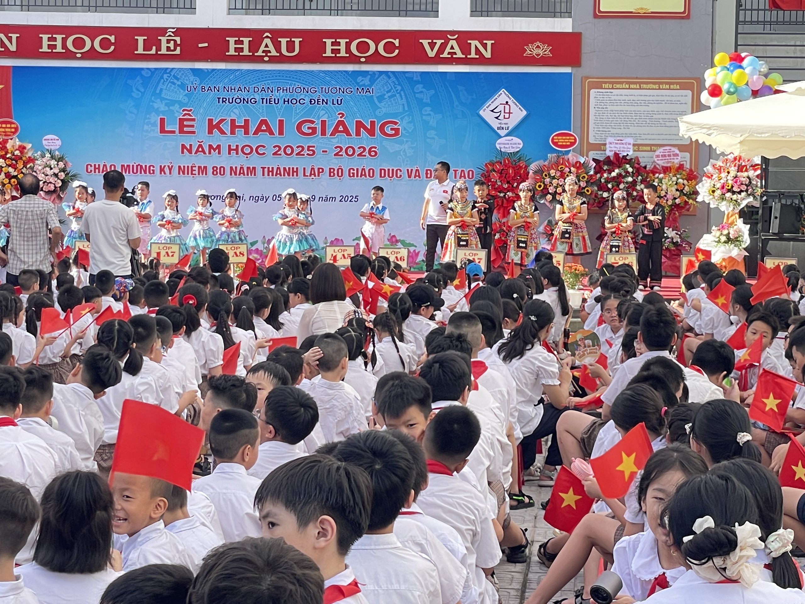 Ngôi trường có