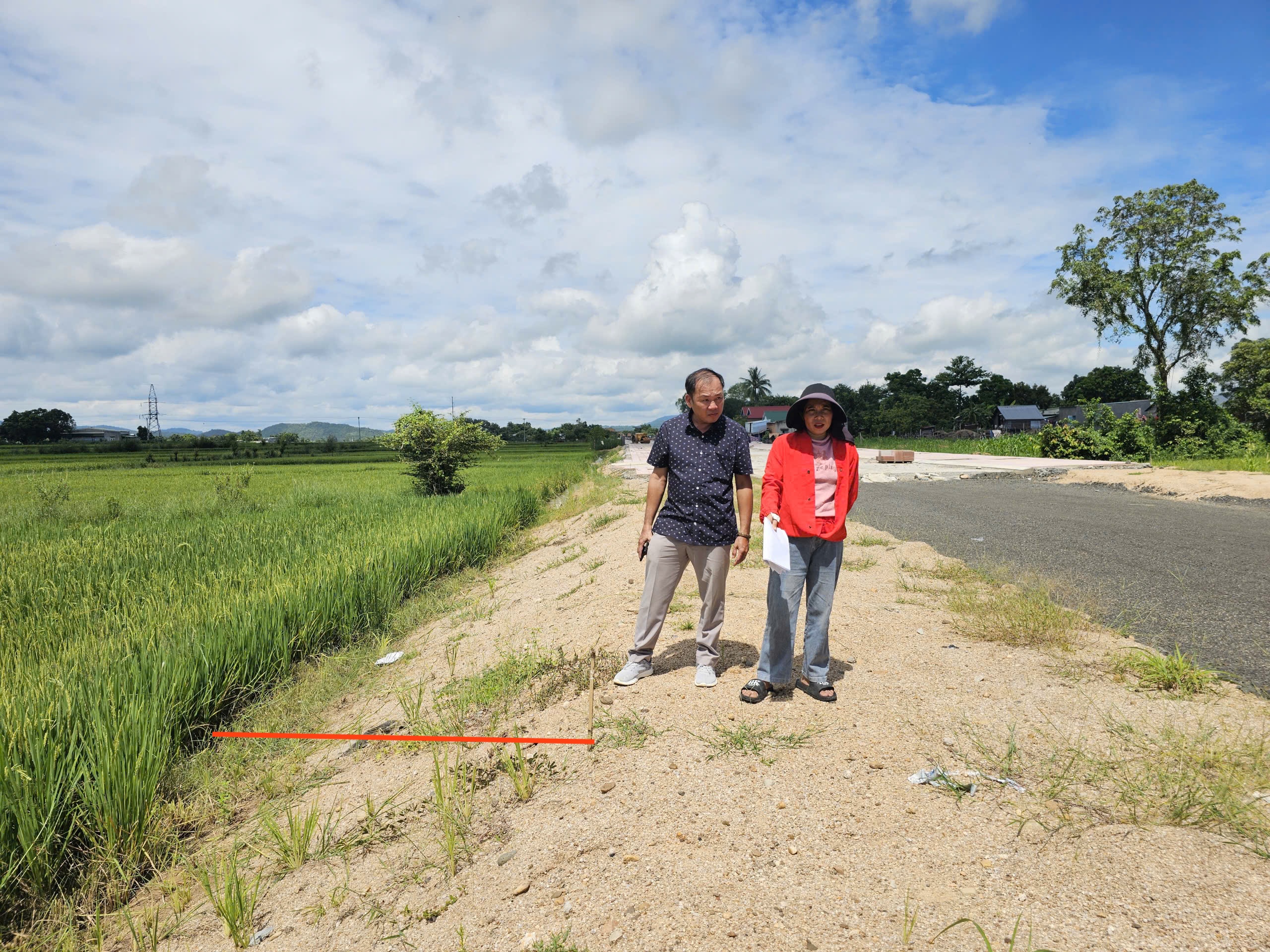 Người dân chặn thi công đường ở Gia Lai- Ảnh 4. Người dân chặn thi công đường ở Gia Lai- Ảnh 4.