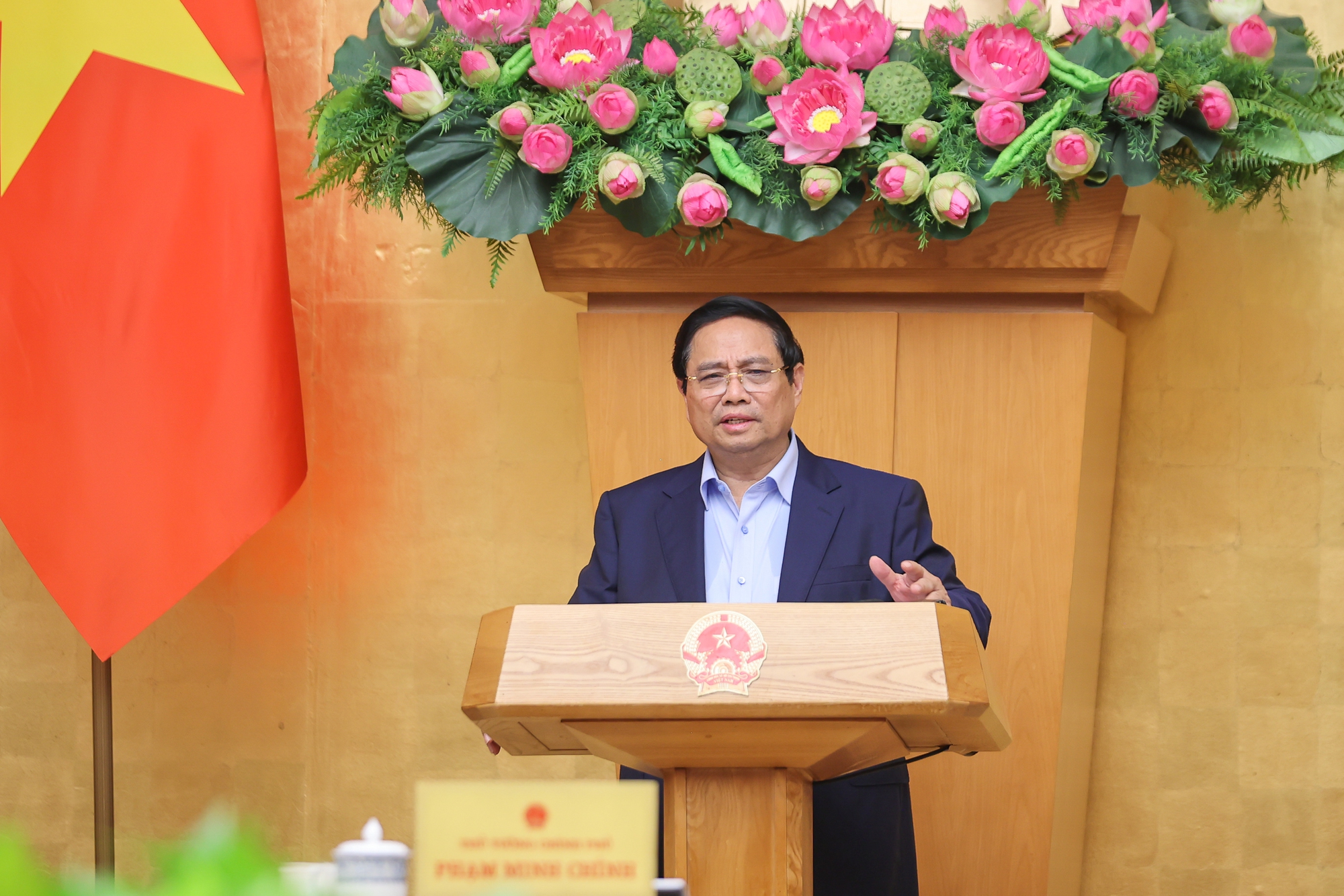 Thủ tướng yêu cầu thanh tra vào cuộc xem xét hiện tượng găm hàng, đội giá, thao túng thị trường vàng- Ảnh 1. Thủ tướng yêu cầu thanh tra vào cuộc xem xét hiện tượng găm hàng, đội giá, thao túng thị trường vàng- Ảnh 1.
