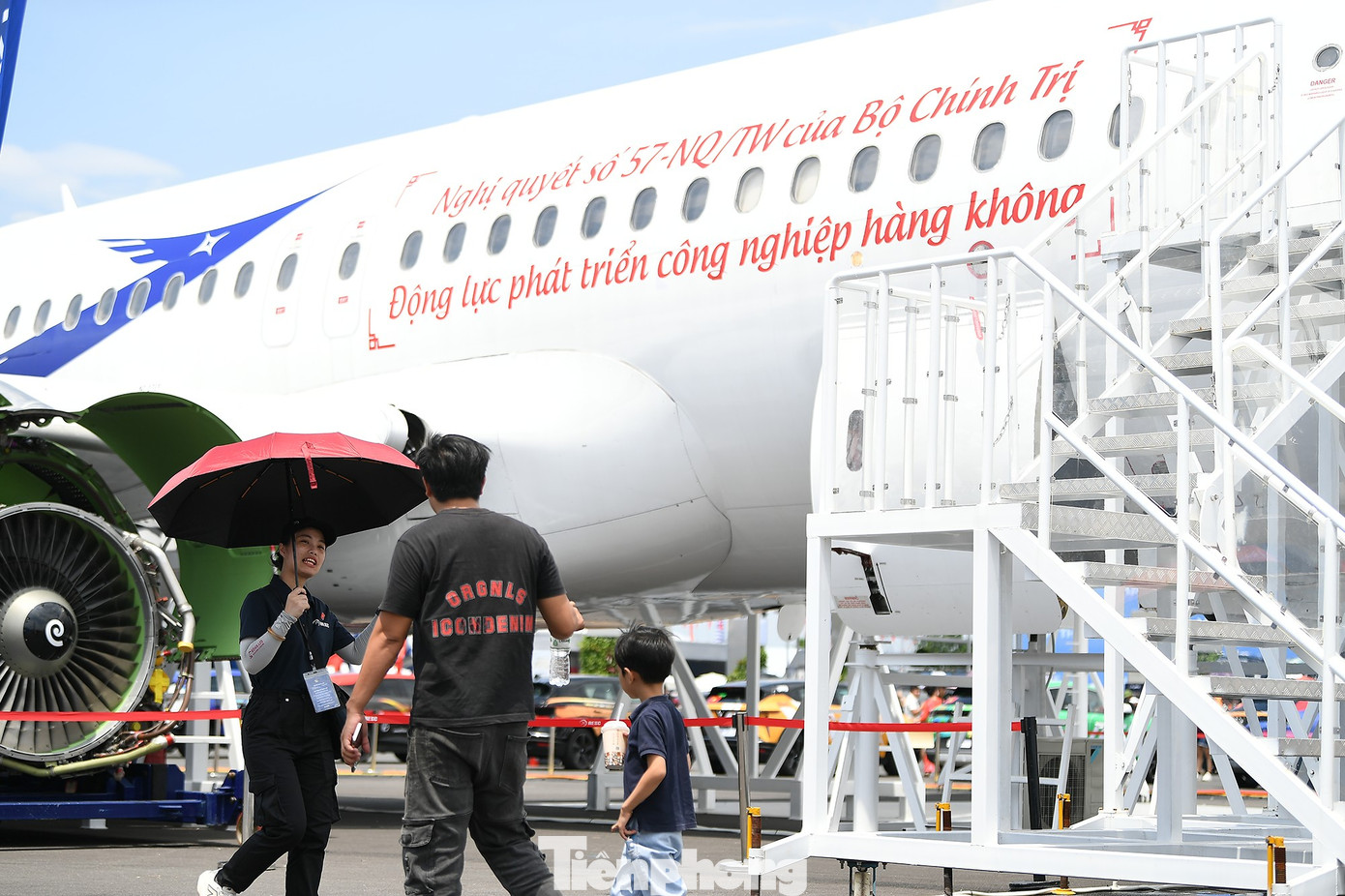 Việt Nam chưa sản xuất ốc 100 USD trên bánh máy bay: Cơ hội và thách thức - Ảnh 1.
