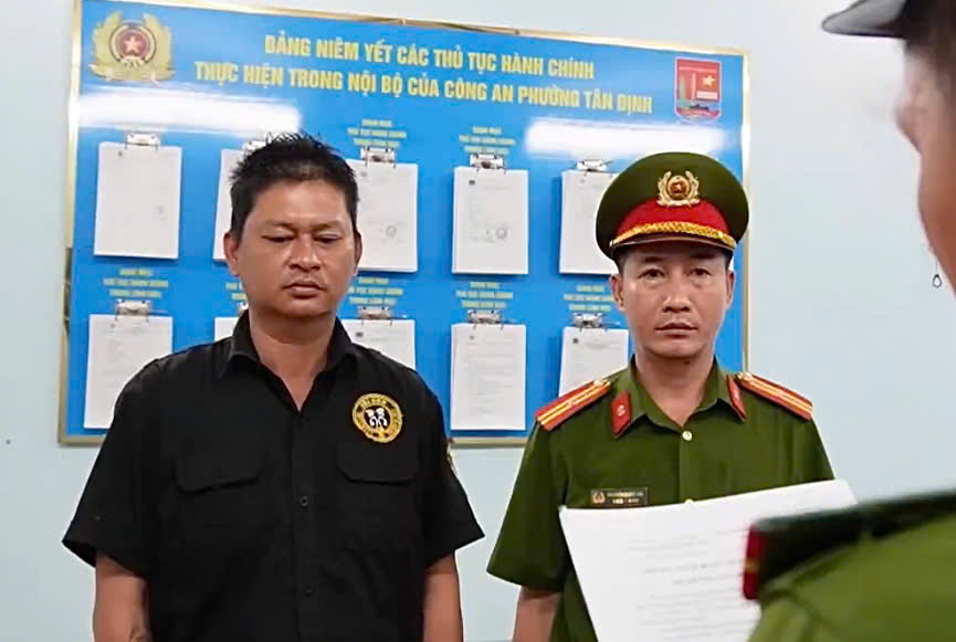 Bắt khẩn cấp Nguyễn Thanh Sơn vì Gây rối trật tự công cộng tại TP HCM - Ảnh 1. Bắt khẩn cấp Nguyễn Thanh Sơn vì Gây rối trật tự công cộng tại TP HCM - Ảnh 1.