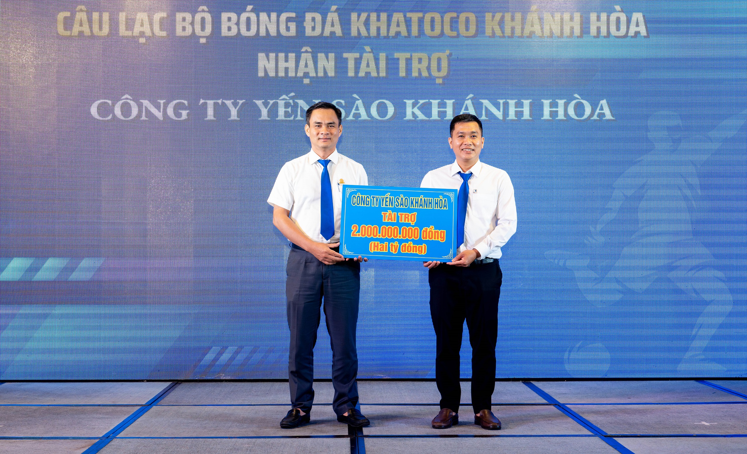 Câu lạc bộ bóng đá Khatoco khánh hòa xuất quân giải hạng nhất 2025 - 2026 - Ảnh 4. Câu lạc bộ bóng đá Khatoco khánh hòa xuất quân giải hạng nhất 2025 - 2026 - Ảnh 4.