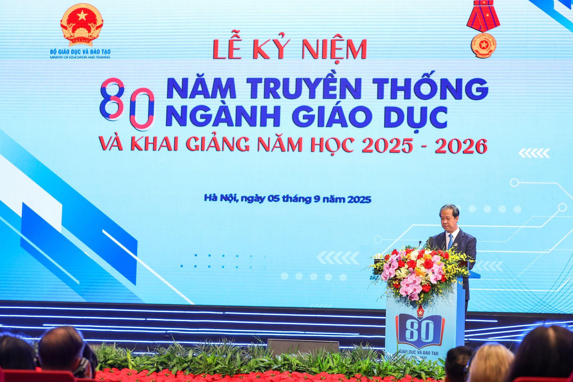 Lễ kỷ niệm 80 năm truyền thống ngành Giáo dục và khai giảng năm học 2025 - 2026- Ảnh 2. Lễ kỷ niệm 80 năm truyền thống ngành Giáo dục và khai giảng năm học 2025 - 2026- Ảnh 2.