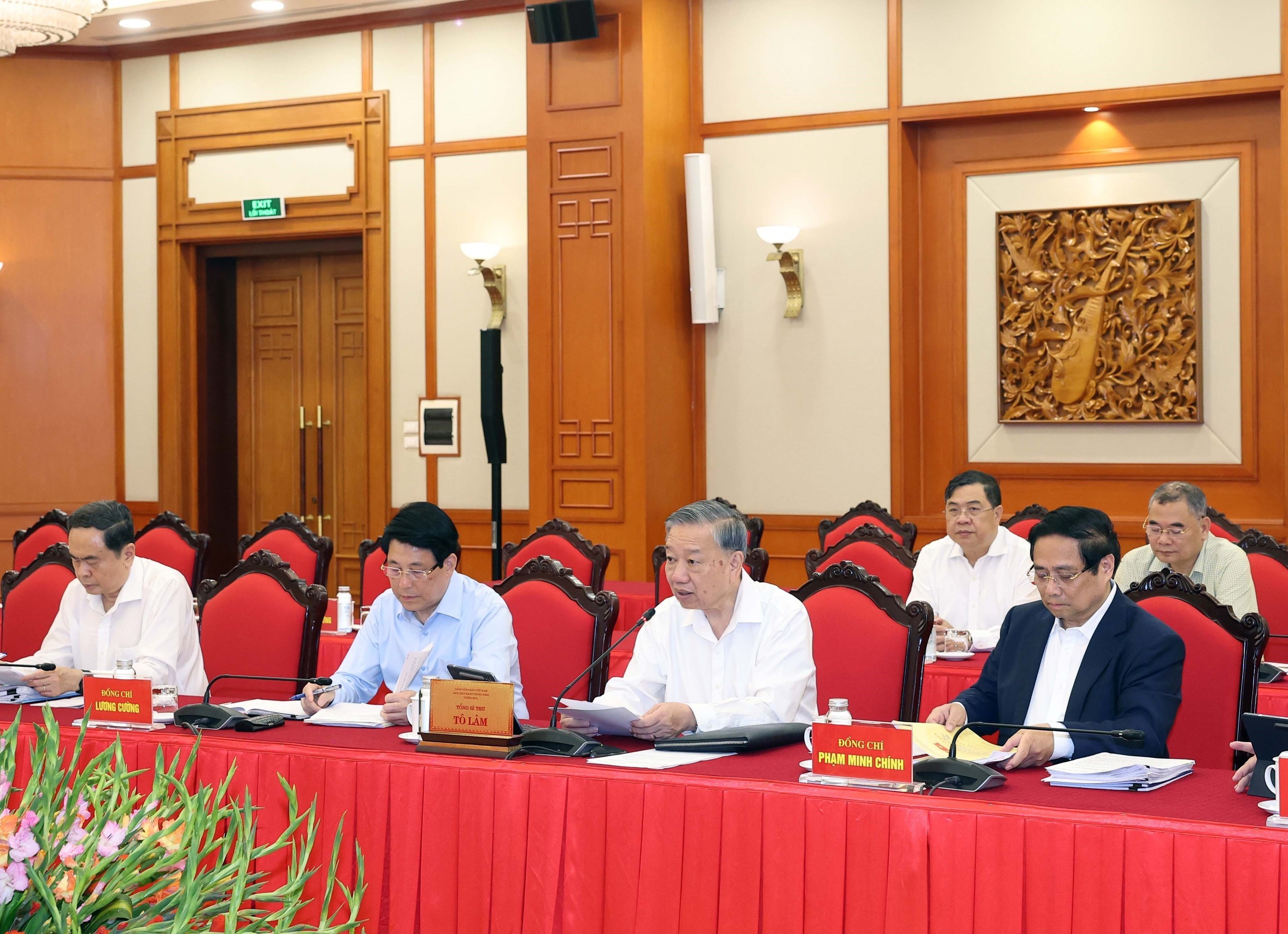 Nâng tầm công tác tham mưu chiến lược trong đại hội Đảng bộ 2025 - 2030 - Ảnh 1. Nâng tầm công tác tham mưu chiến lược trong đại hội Đảng bộ 2025 - 2030 - Ảnh 1.
