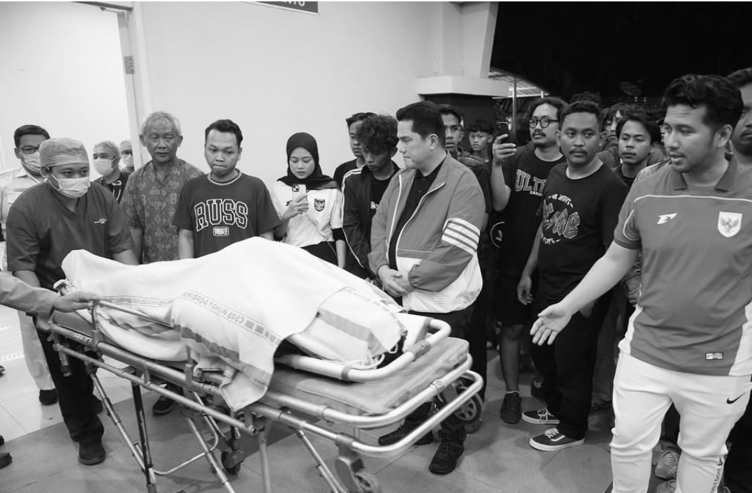 CĐV Indonesia qua đời khi xem đội nhà giao hữu FIFA Days- Ảnh 2. CĐV Indonesia qua đời khi xem đội nhà giao hữu FIFA Days- Ảnh 2.