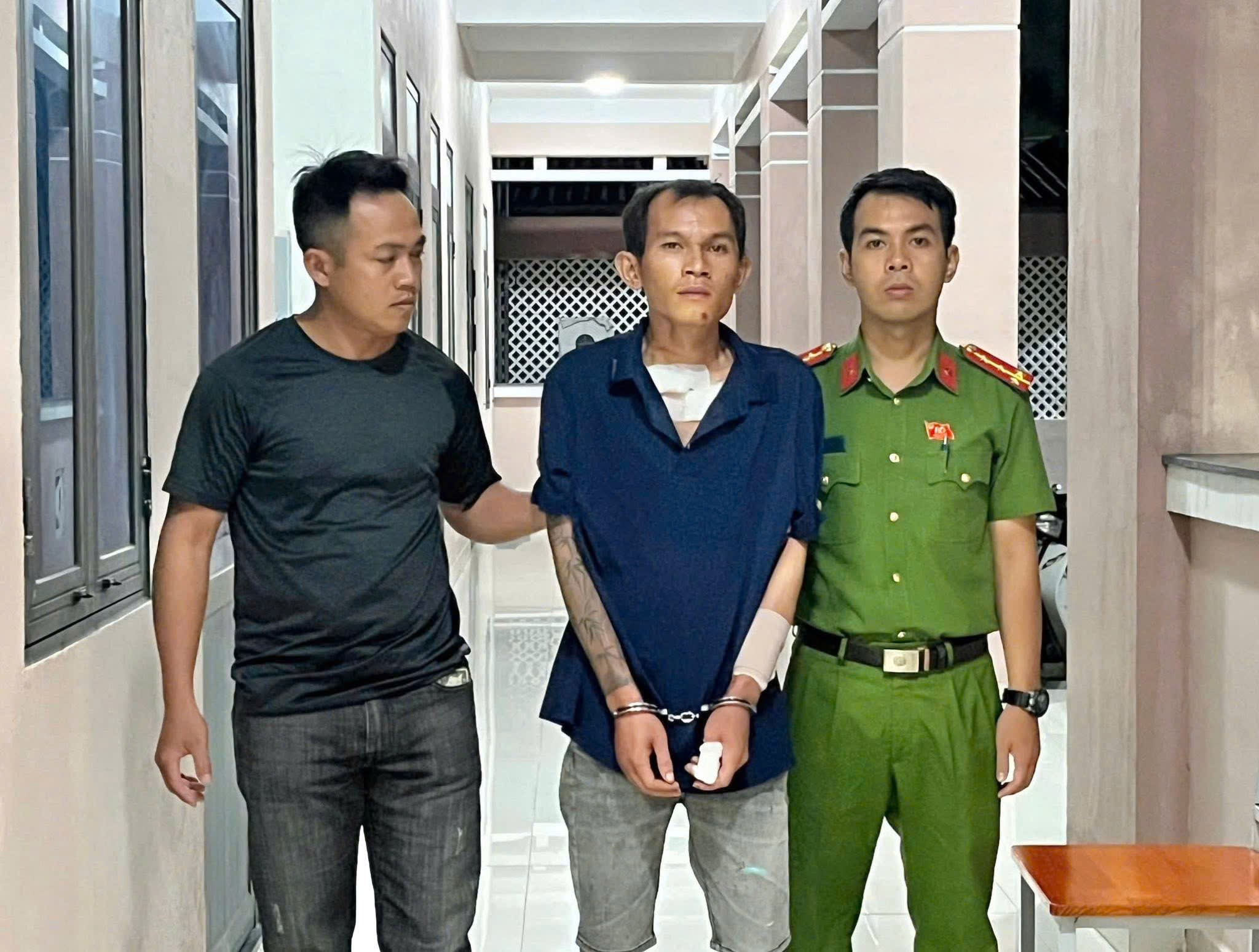 Kẻ sát hại thiếu tá Nguyễn Đông Cánh bị khởi tố điều tra về tội giết người - Ảnh 1. Kẻ sát hại thiếu tá Nguyễn Đông Cánh bị khởi tố điều tra về tội giết người - Ảnh 1.