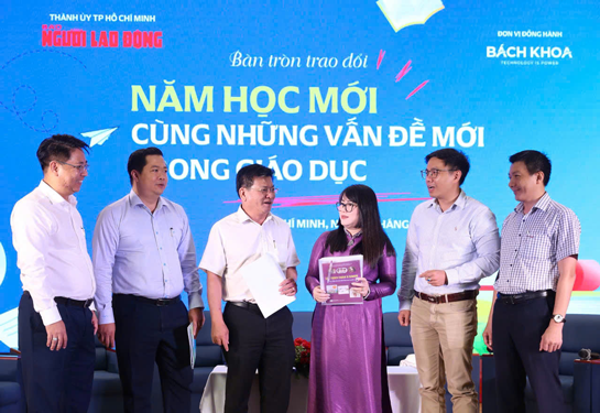 Những băn khoăn đầu năm học mới được giải tỏa- Ảnh 2. Những băn khoăn đầu năm học mới được giải tỏa- Ảnh 2.