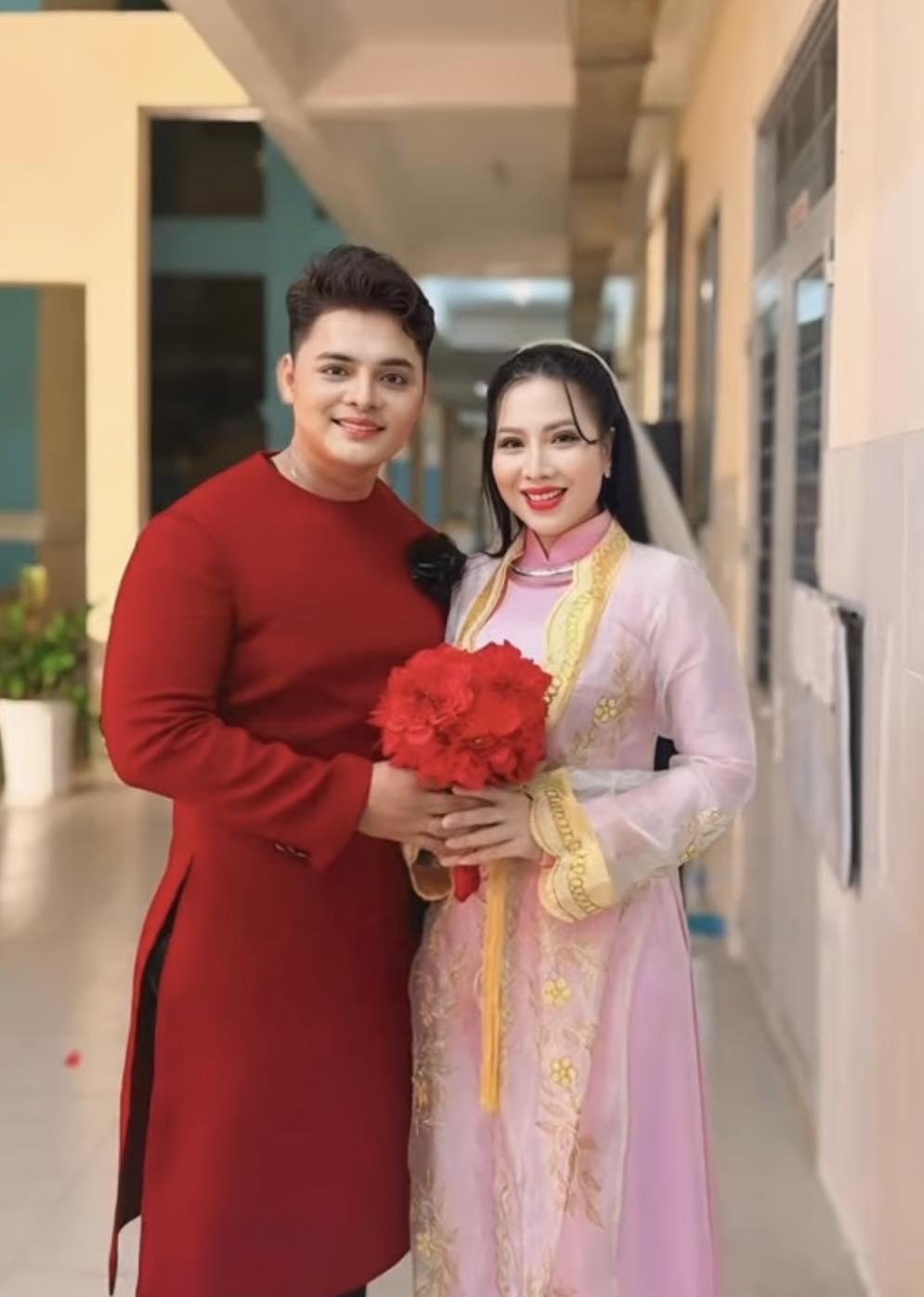 Nhật Nguyên – Thu Vân cặp đôi nổi tiếng vói bài ca cổ "Mùa hoa cưới" - Ảnh 2.