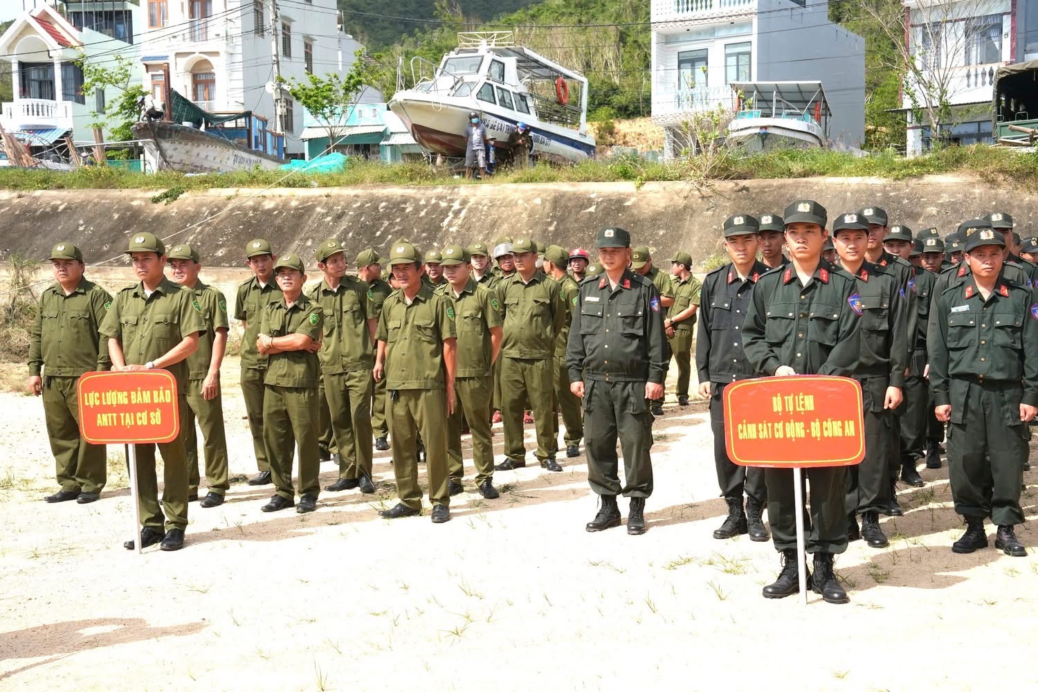 Bộ Công an xuất quân thần tốc 15 ngày đêm Chiến dịch Quang Trung  - Ảnh 2.