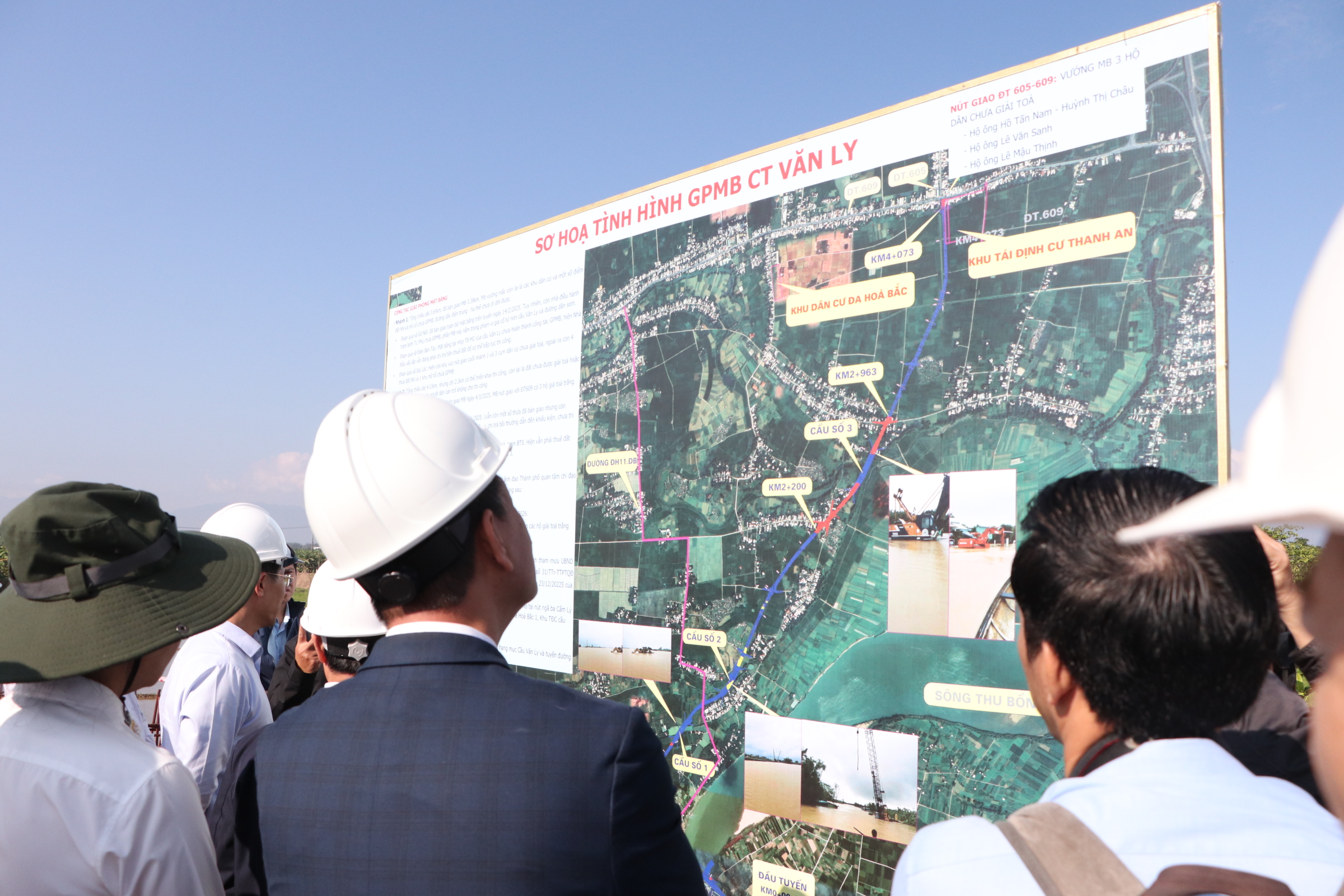 Chủ tịch Đ&agrave; Nẵng kiểm tra dự &aacute;n cầu Văn Ly ng&agrave;y đầu năm mới 2026 - Ảnh 5.