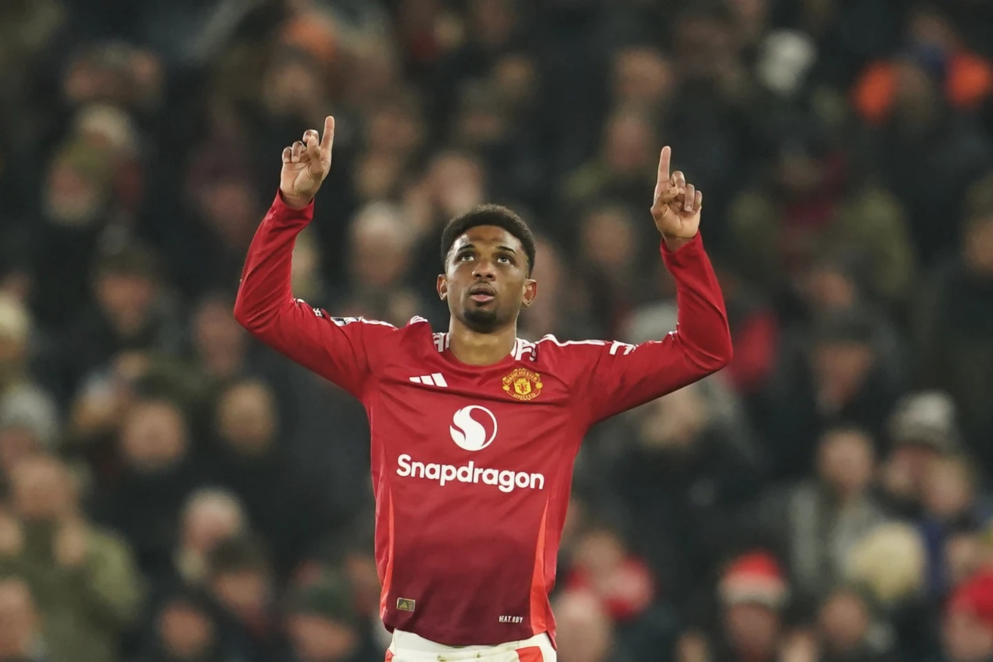 Chấm điểm 21 cầu thủ Man Utd sau nửa mùa “khi mờ khi tỏ” - Ảnh 19.