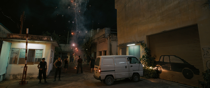 Phim Việt cạnh tranh doanh thu phòng vé với "bom tấn" - Ảnh 1.