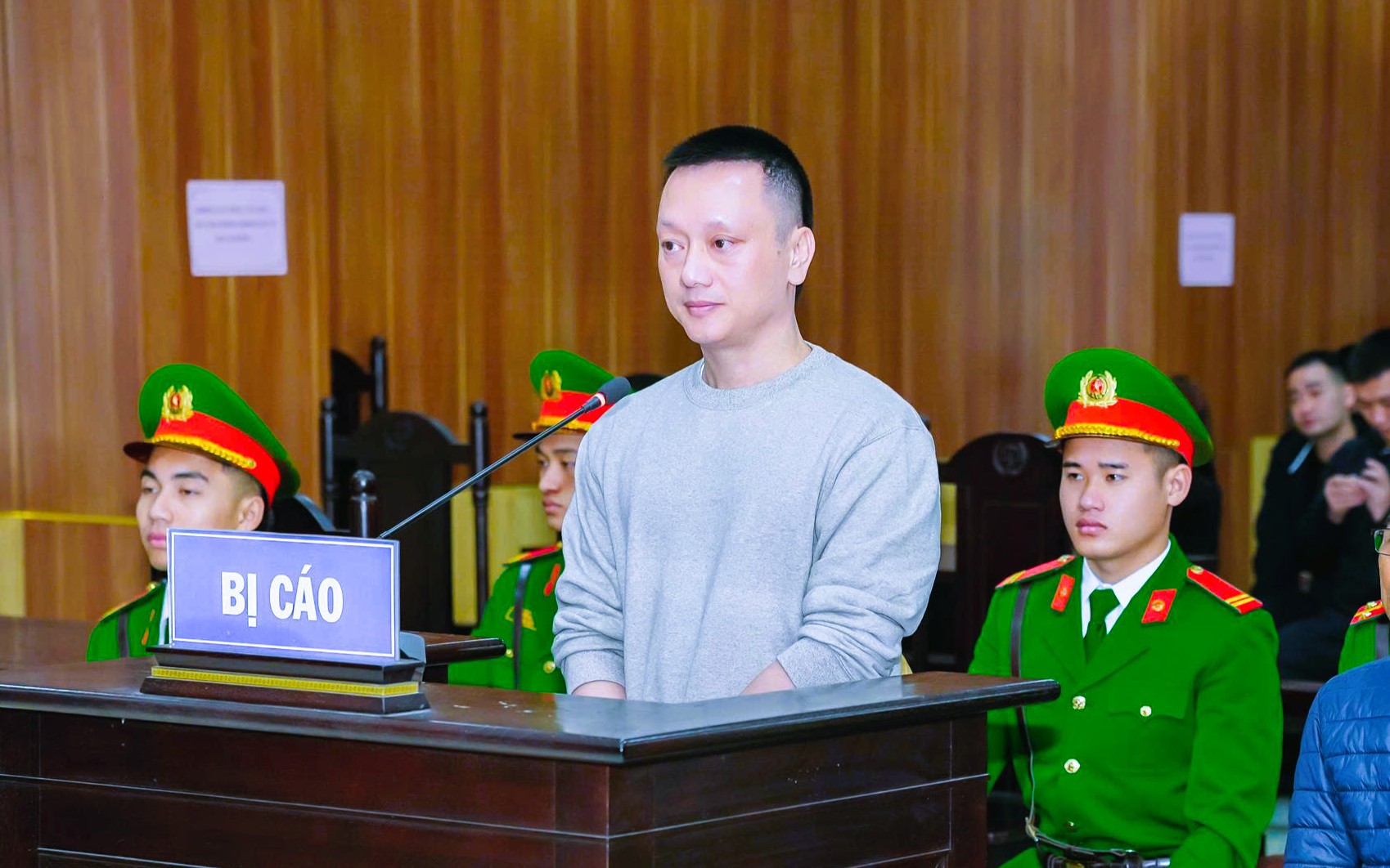 Bắt đối tượng lừa chạy án, chiếm đoạt gần 500 triệu đồng - Ảnh 2.