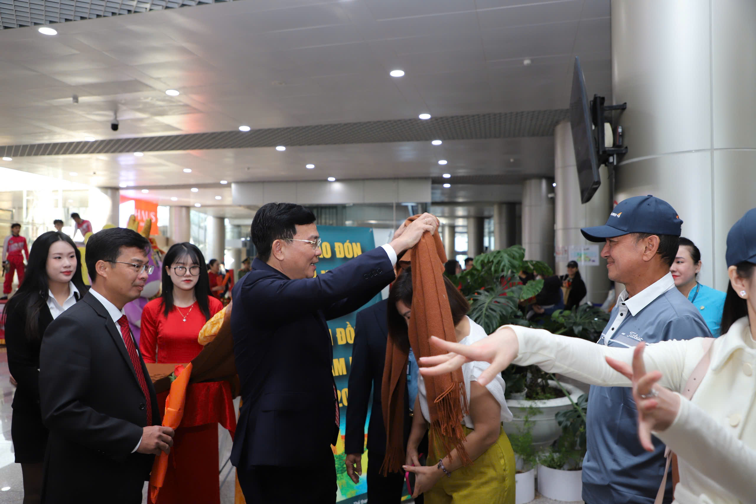 Lâm Đồng, Gia Lai đón du khách "xông đất" đầu năm 2026 - Ảnh 3.