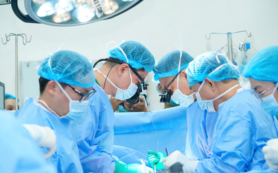 Phẫu thuật tim 3D cho người phụ nữ từng xạ trị  - Ảnh 2.