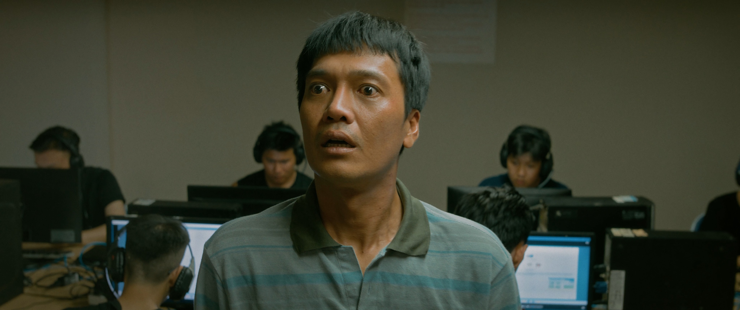 Phim "Thiên đường máu" tiến đến doanh thu trăm tỉ đồng - Ảnh 3.