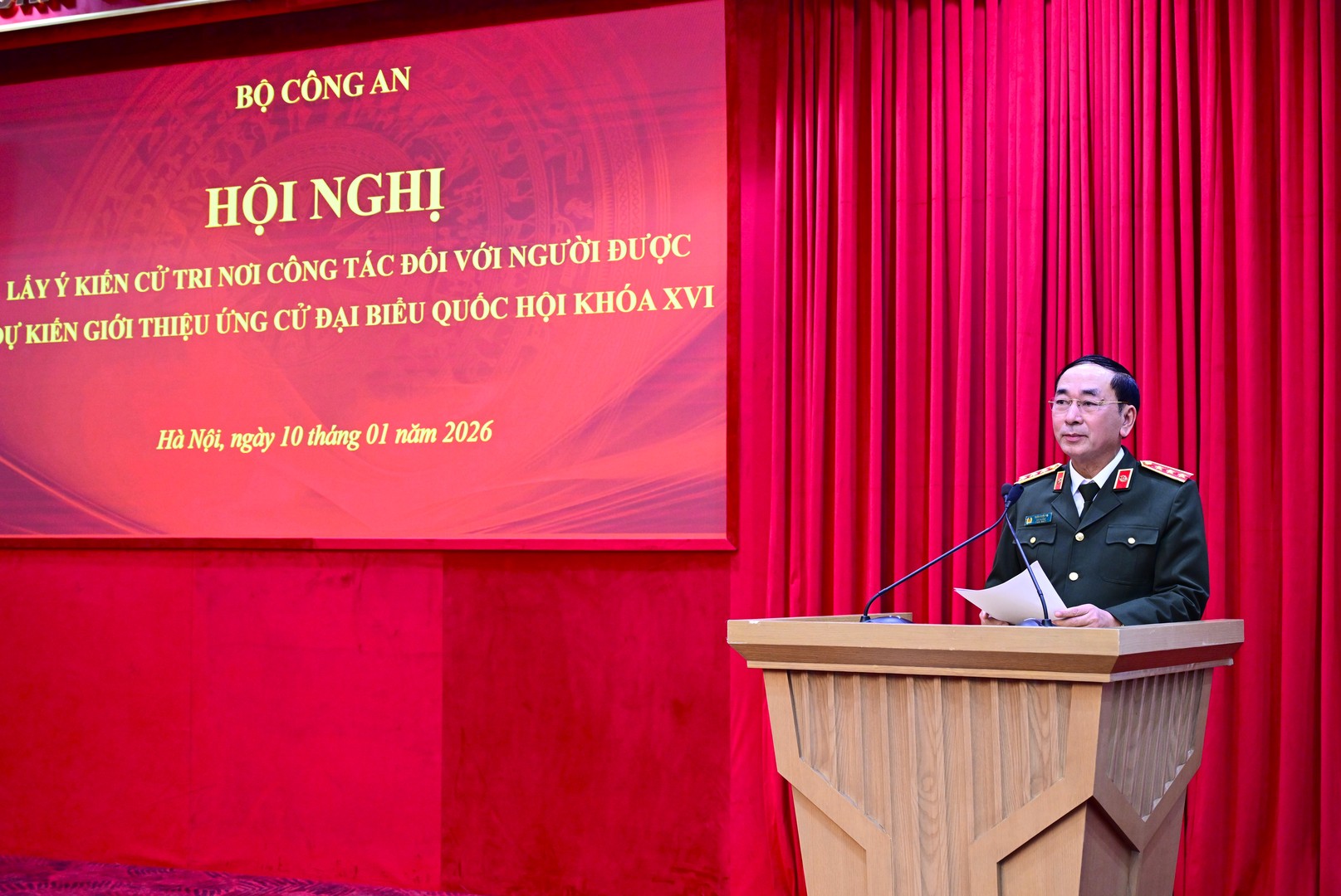 Giới thiệu Đại tướng Lương Tam Quang ứng cử đại biểu Quốc hội khóa XVI - Ảnh 1.