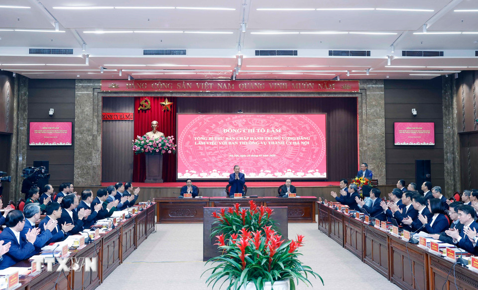 Những hình ảnh Tổng Bí thư Tô Lâm làm việc với Ban Thường vụ Thành ủy Hà Nội về tầm nhìn 100 năm - Ảnh 3.