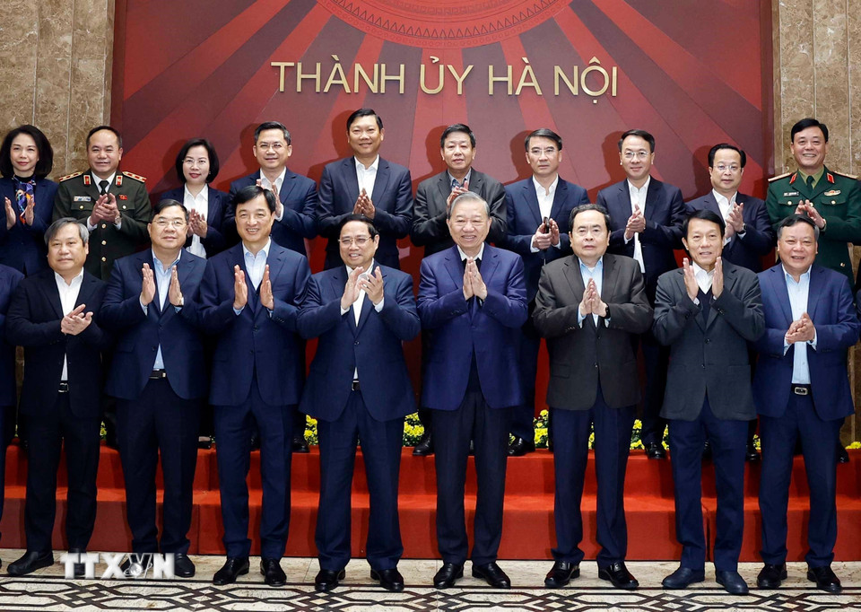 Những hình ảnh Tổng Bí thư Tô Lâm làm việc với Ban Thường vụ Thành ủy Hà Nội về tầm nhìn 100 năm - Ảnh 8.