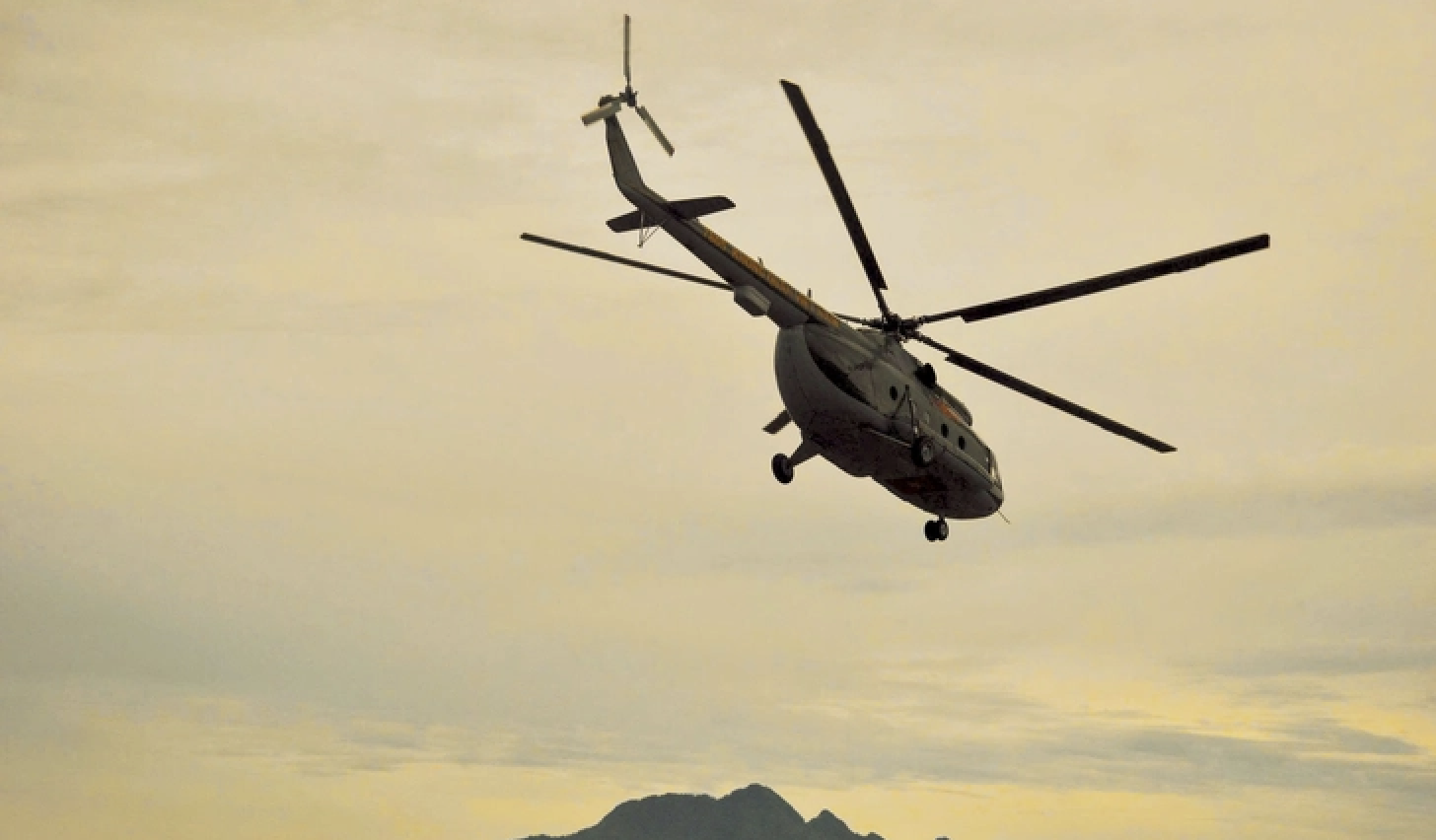 Huy động trực thăng bảo đảm an ninh cho Đại hội Đảng lần thứ XIV - Ảnh 2.